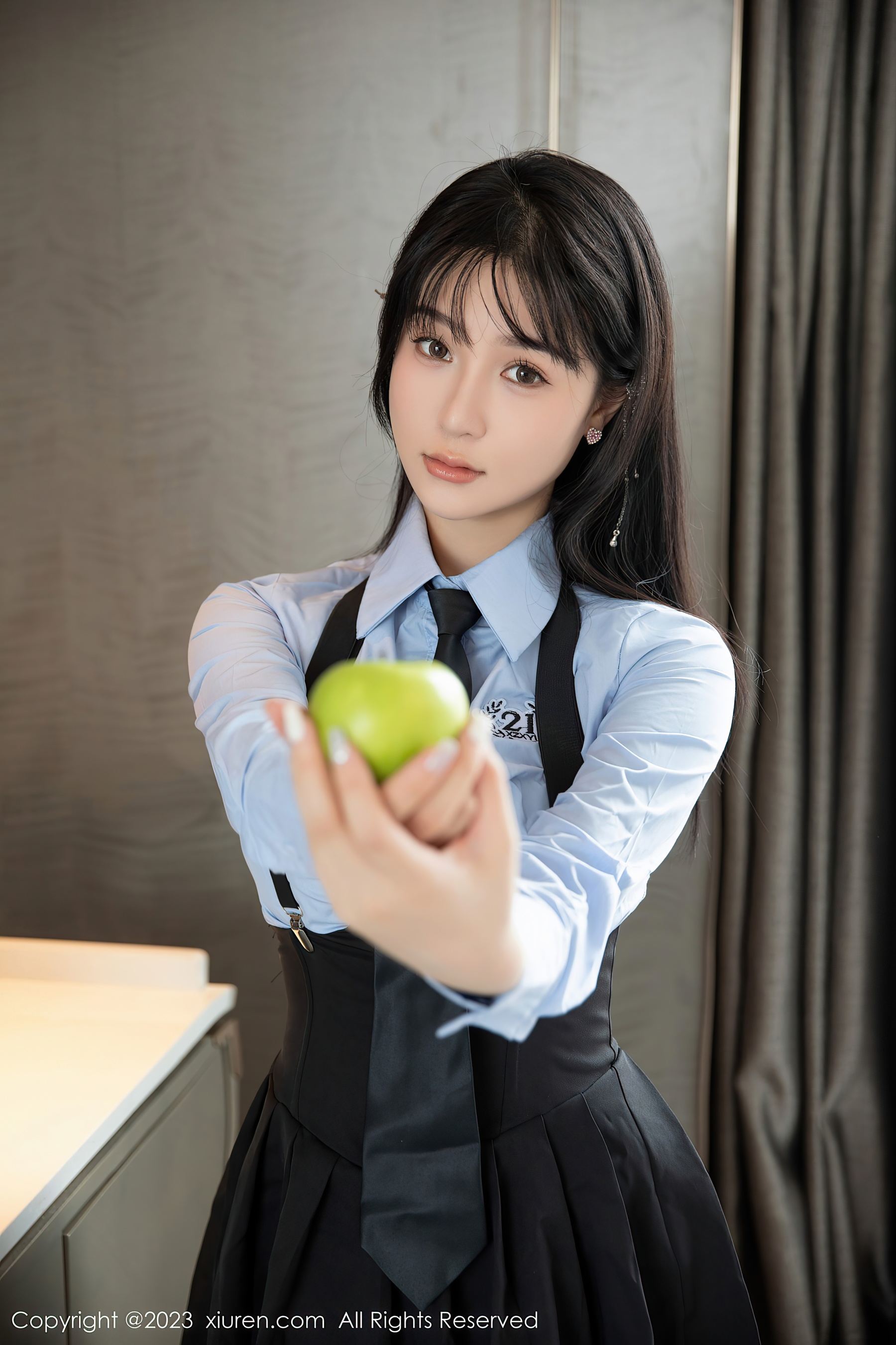 秀人网 No.7140 柚琪Rich 黑丝短裙插图9