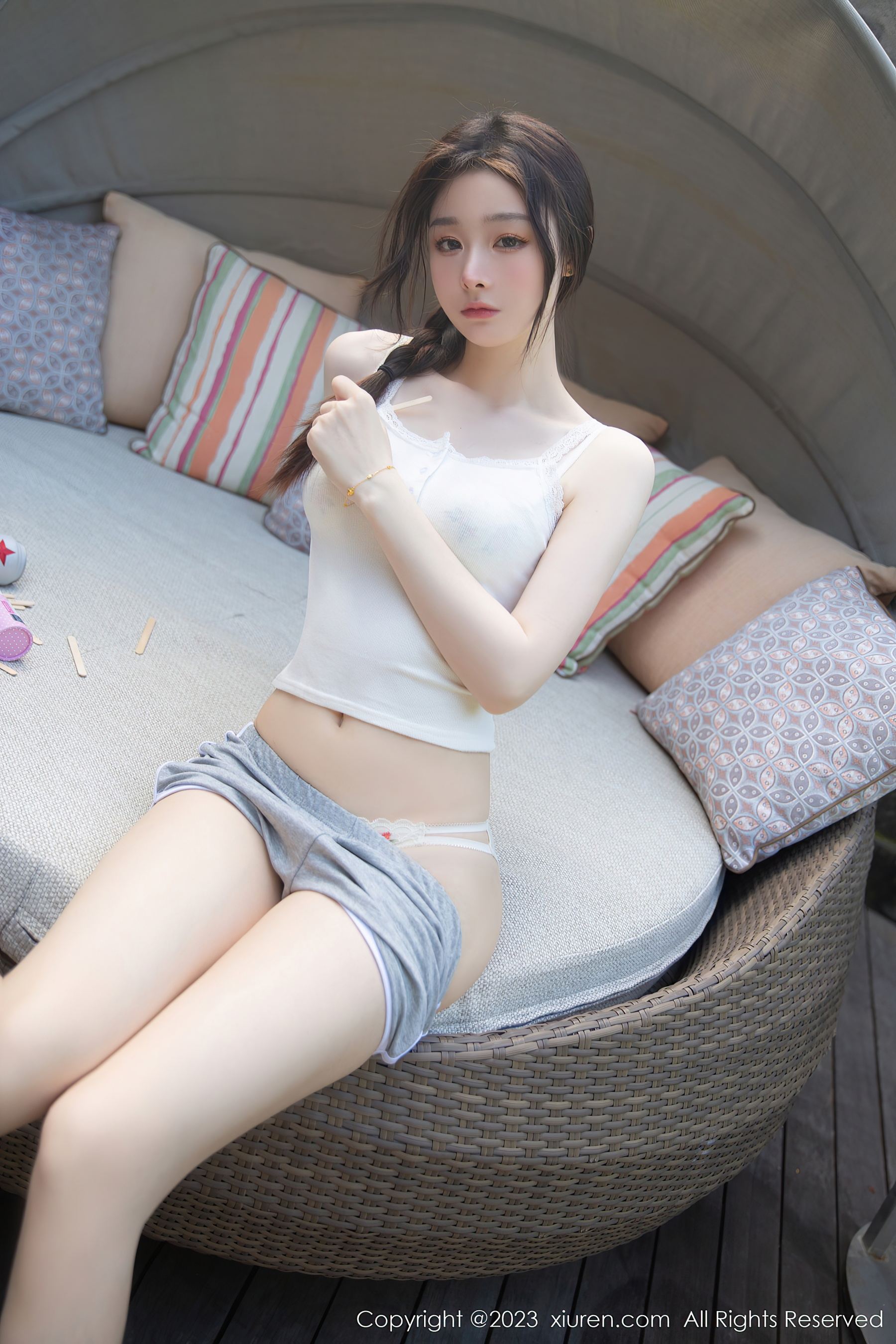 秀人网 No.7221 是小逗逗 妩媚美臀插图1