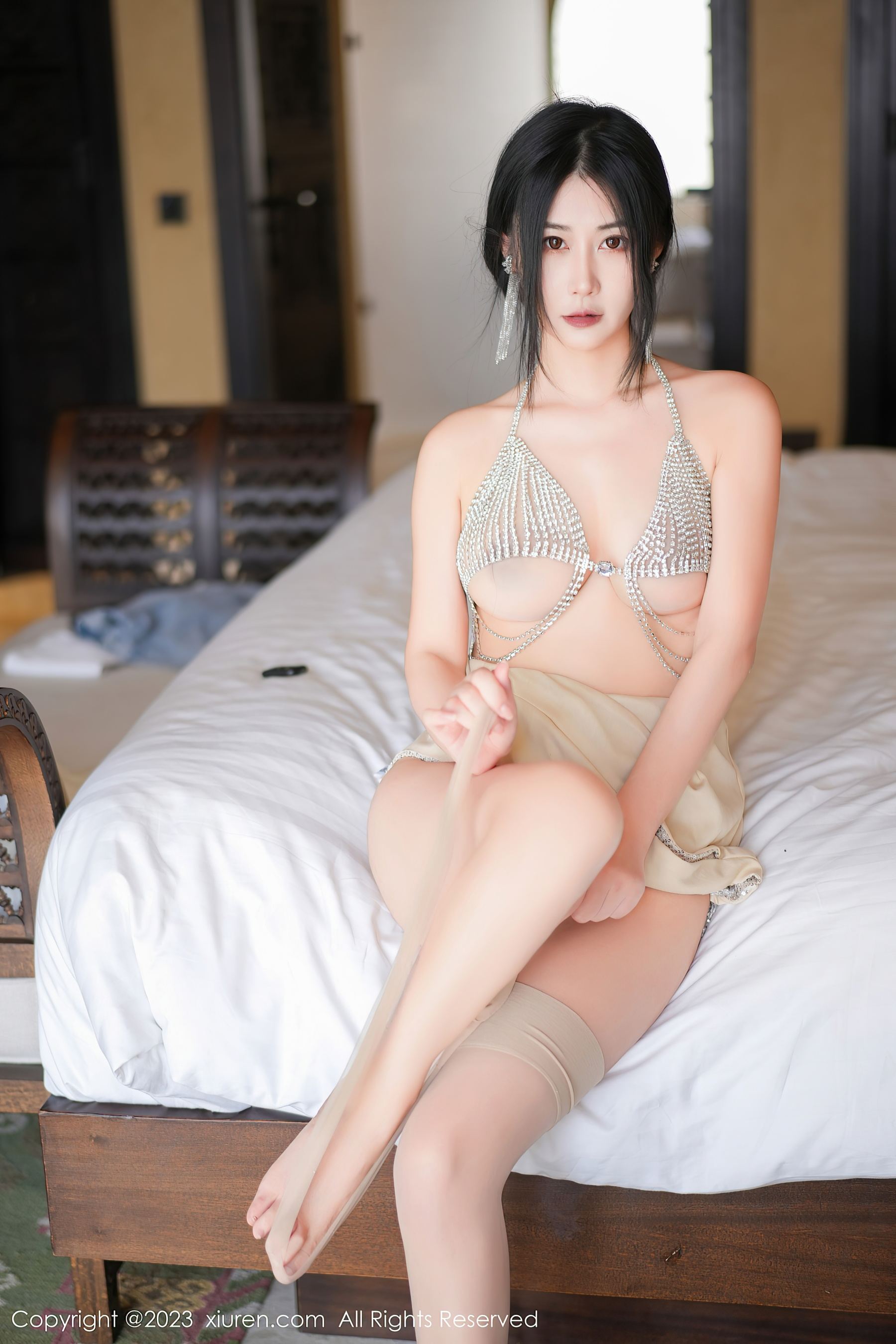 秀人网 No.7244 laura阿姣 丝袜美腿插图4