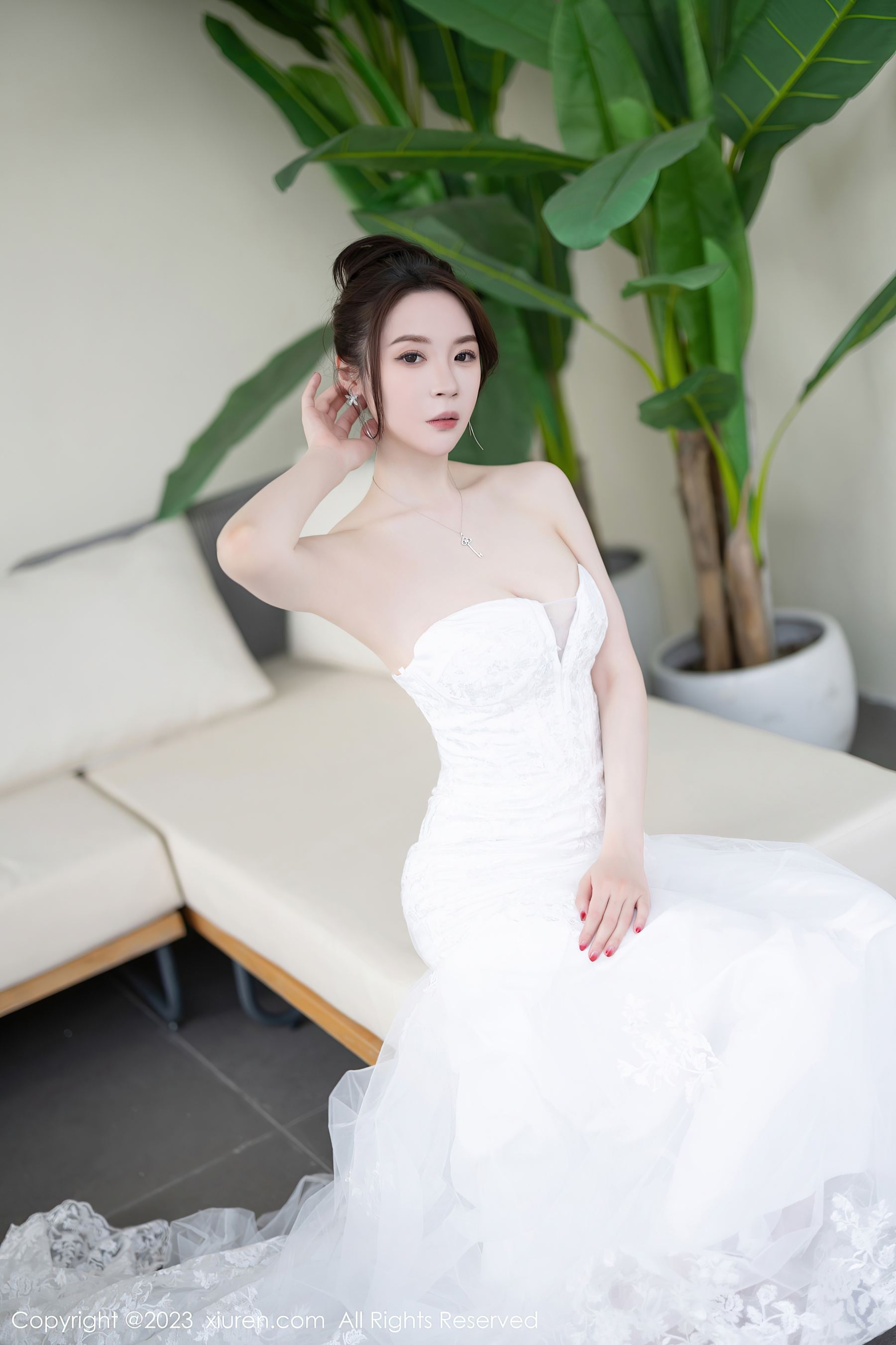 秀人网 No.7310 梦心玥 婚纱美腿插图4