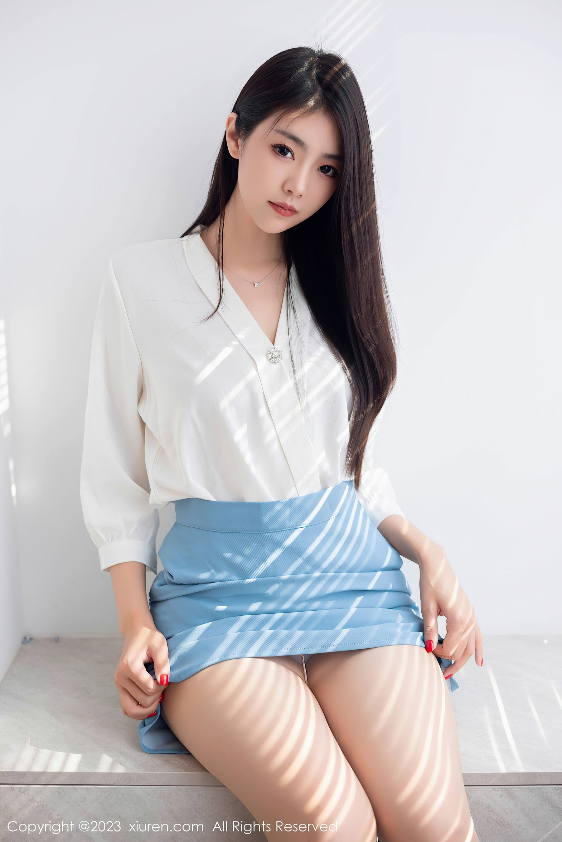 秀人网 No.7314 可樂Vicky 短裙美腿插图7