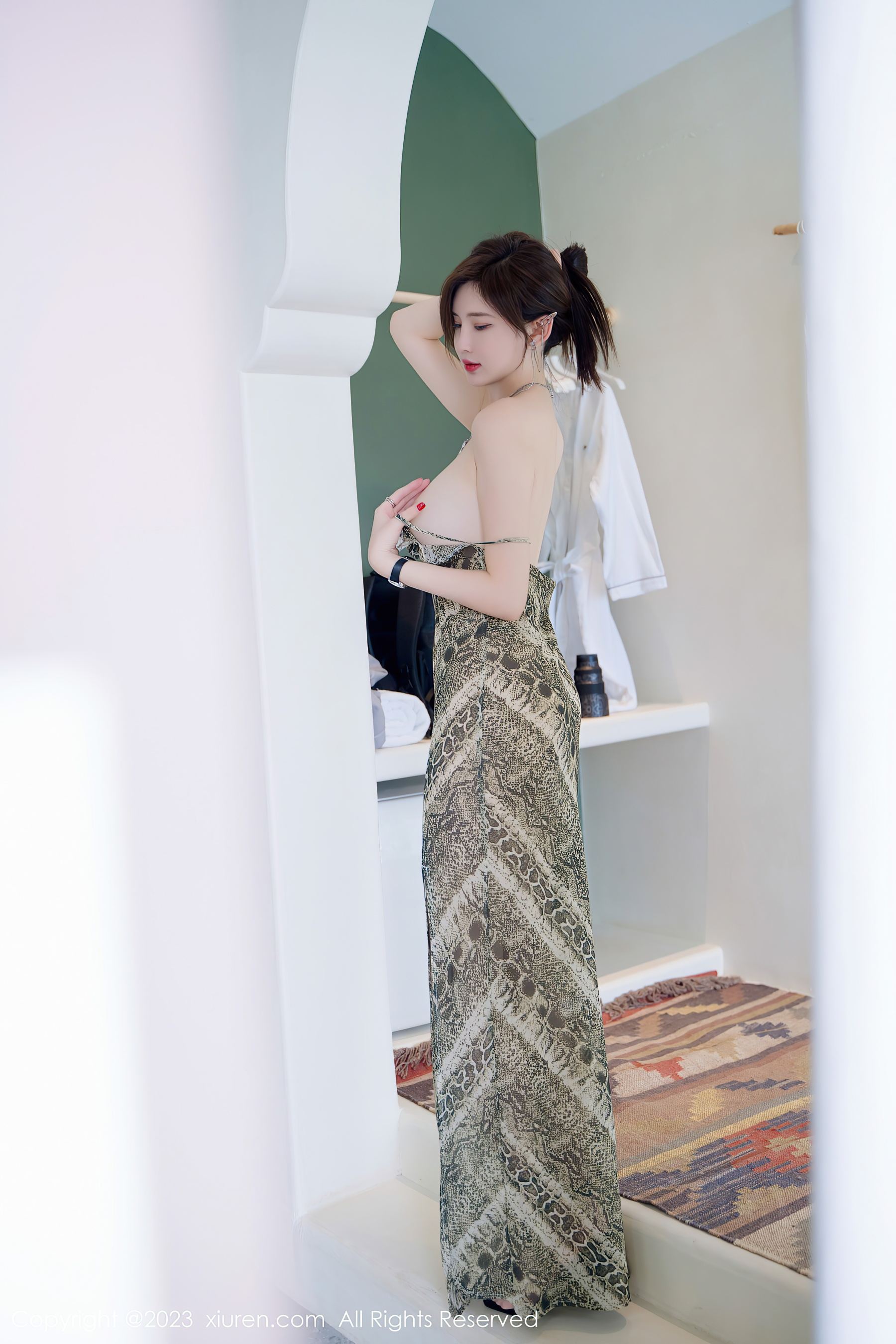 秀人网 No.7339 Carol周妍希 长裙美臀插图3