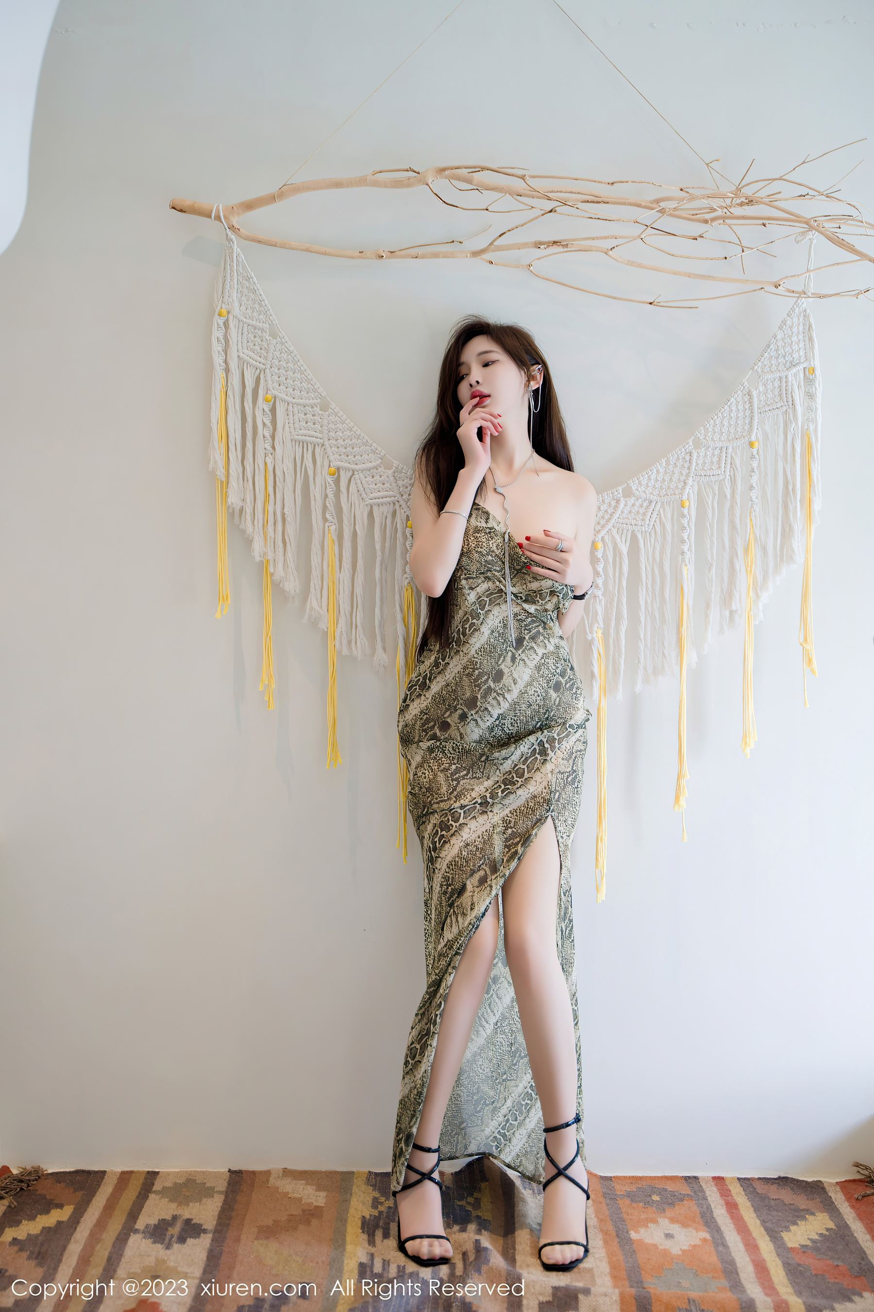 秀人网 No.7339 Carol周妍希 长裙美臀插图9