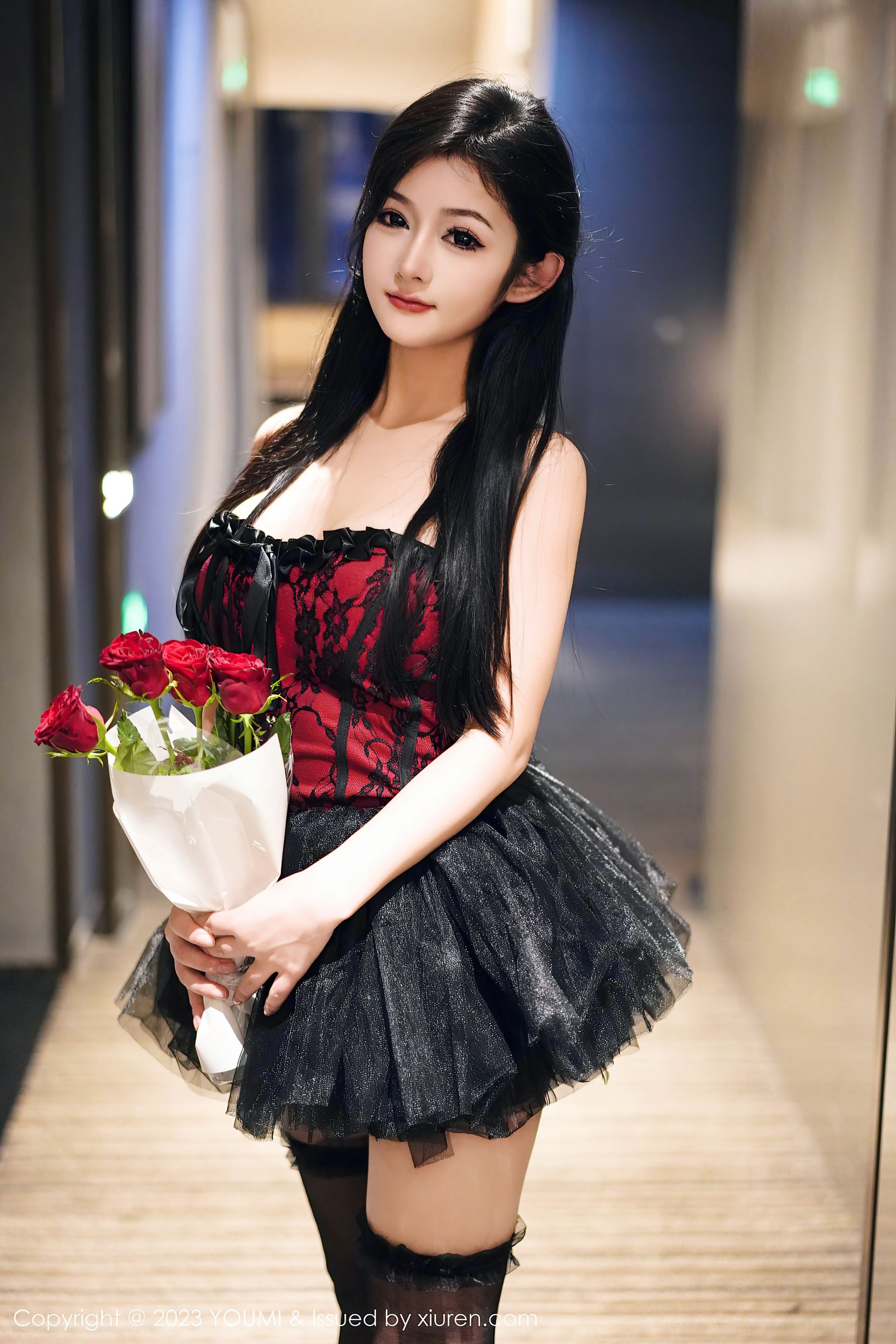 尤蜜荟 VOL.991 谭小灵 黑丝美腿插图