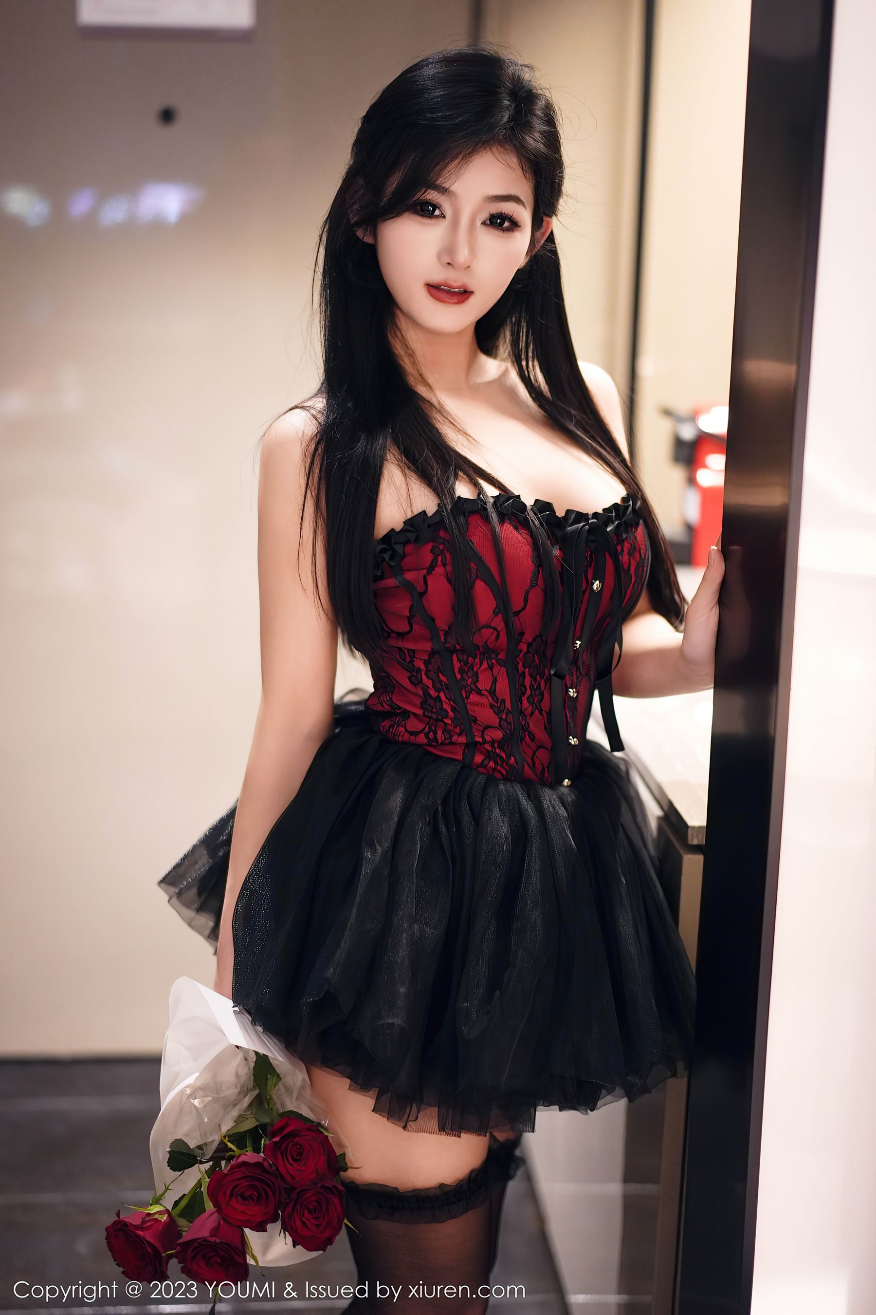尤蜜荟 VOL.991 谭小灵 黑丝美腿插图2