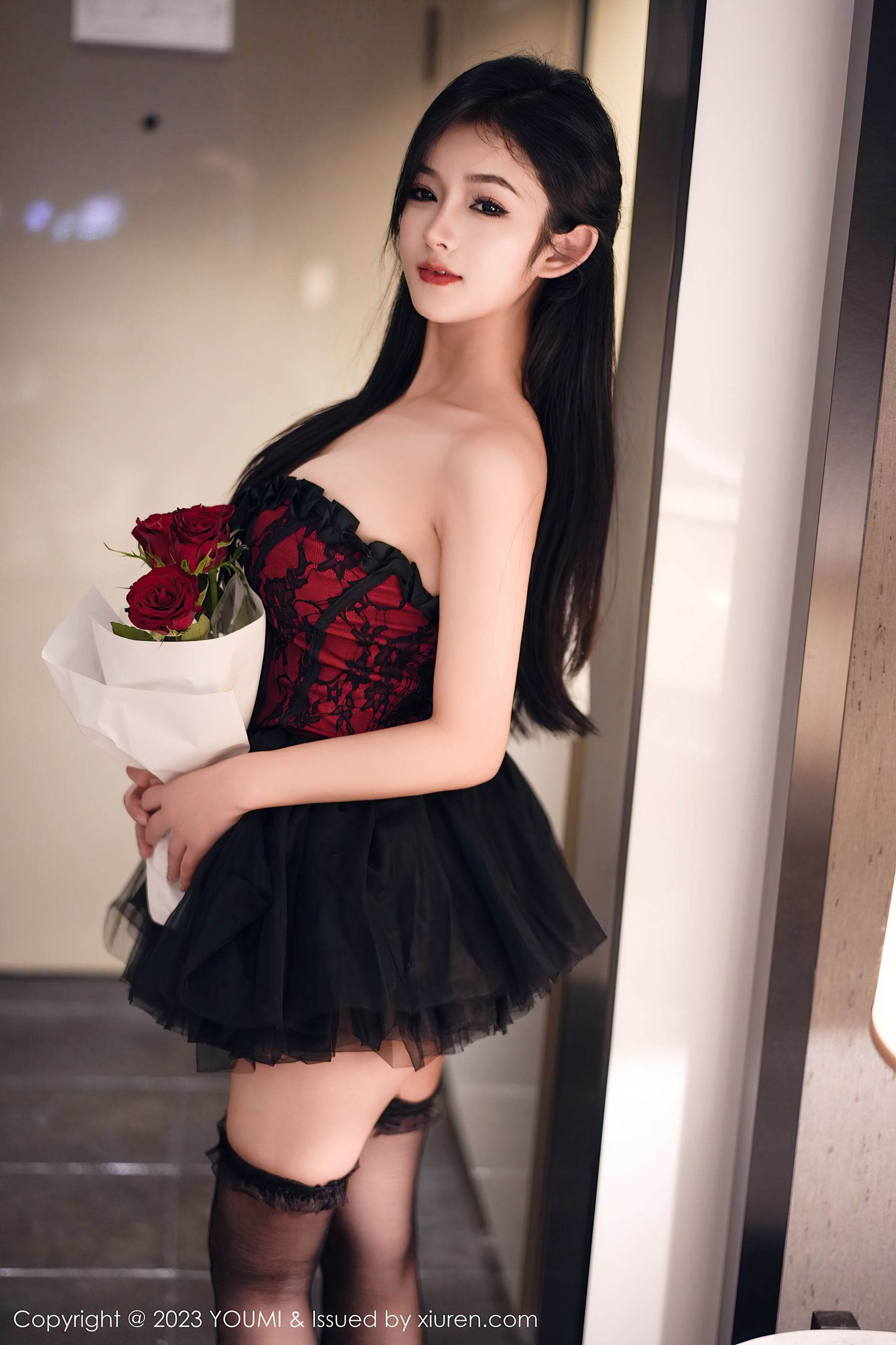尤蜜荟 VOL.991 谭小灵 黑丝美腿插图4
