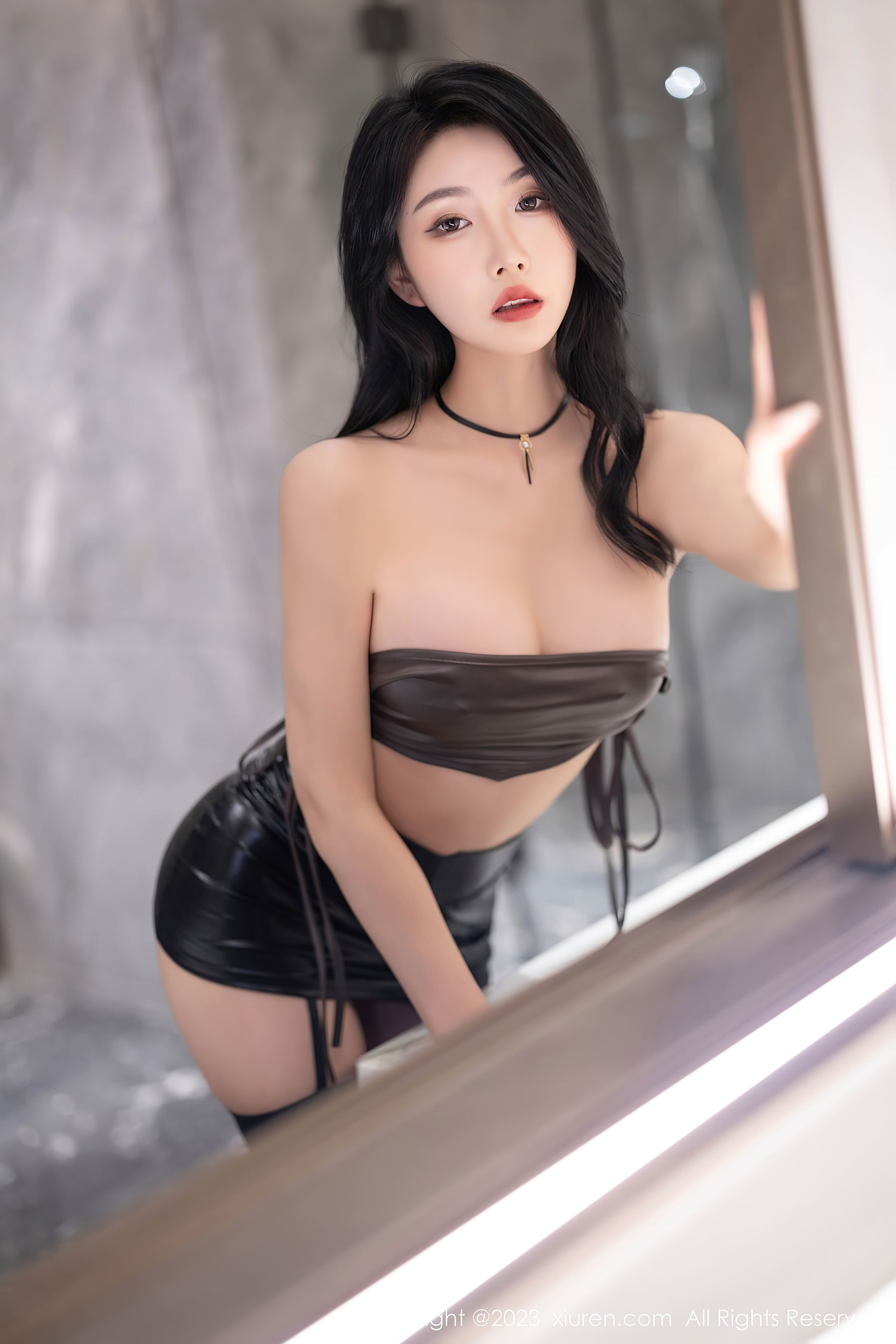 秀人网 No.7725 苏苏阿 黑丝美腿插图