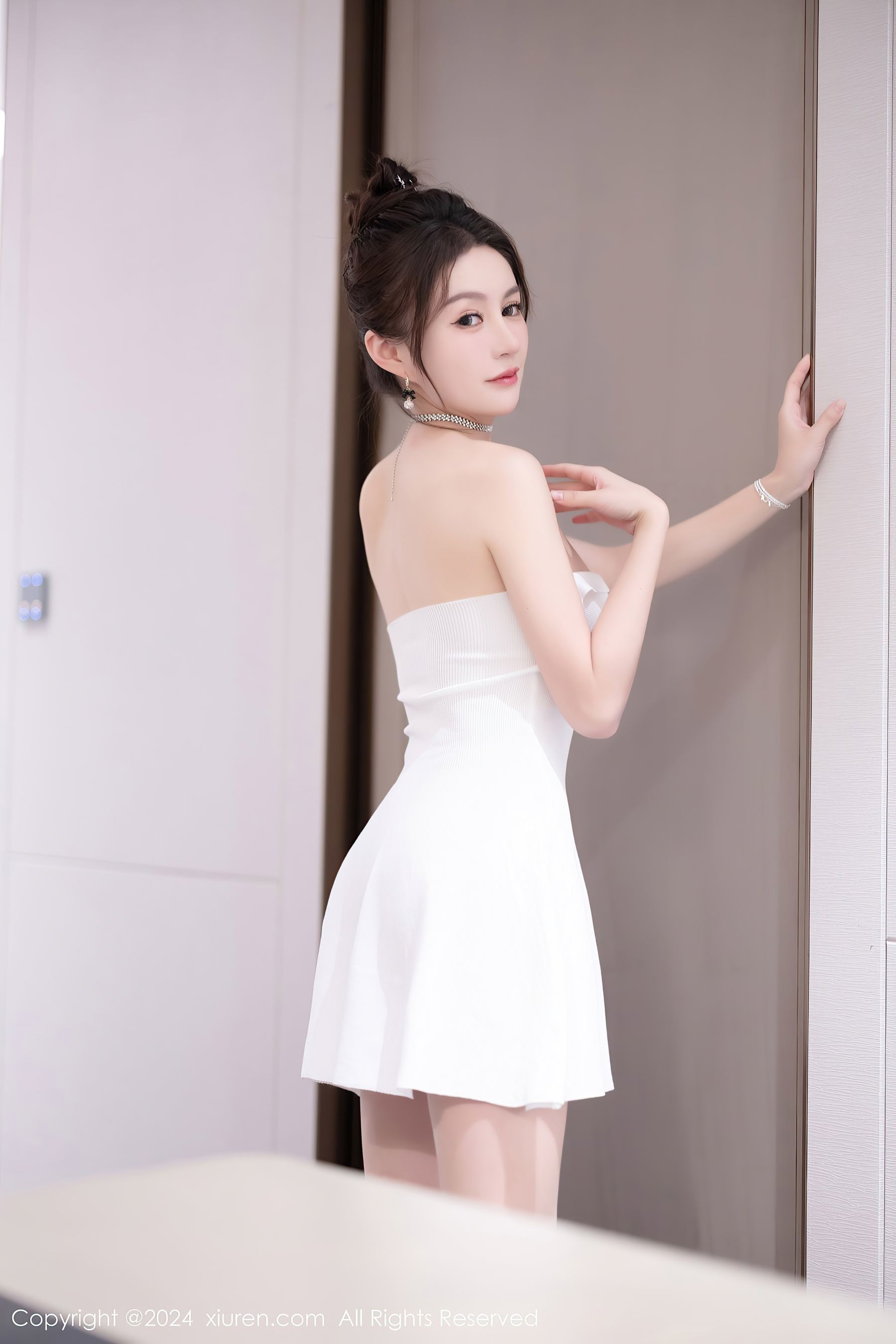 秀人网 No.7927 唐宁宁 美腿妩媚插图1