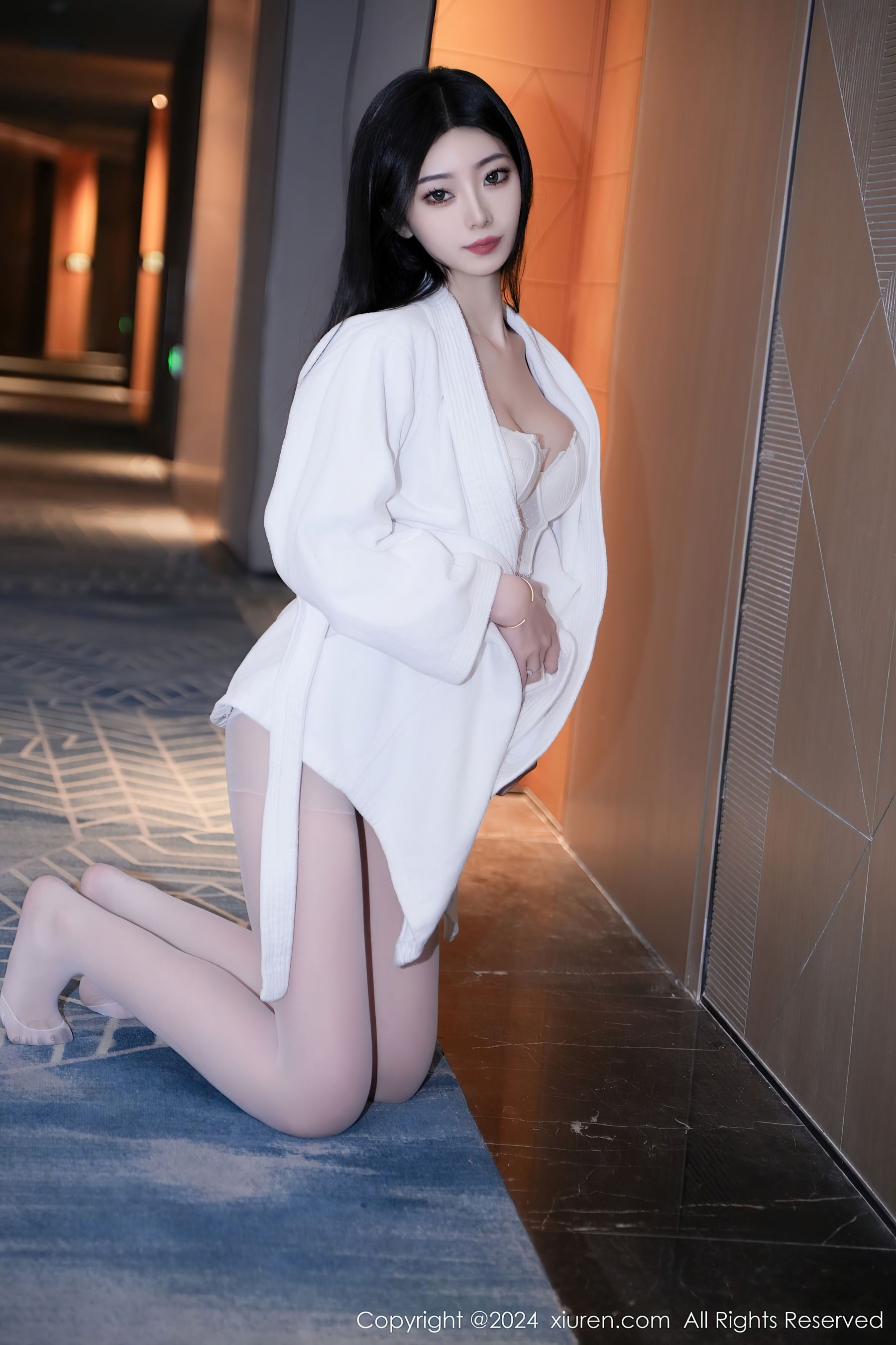 秀人网 No.7960 安琪Yee 睡袍美腿插图5