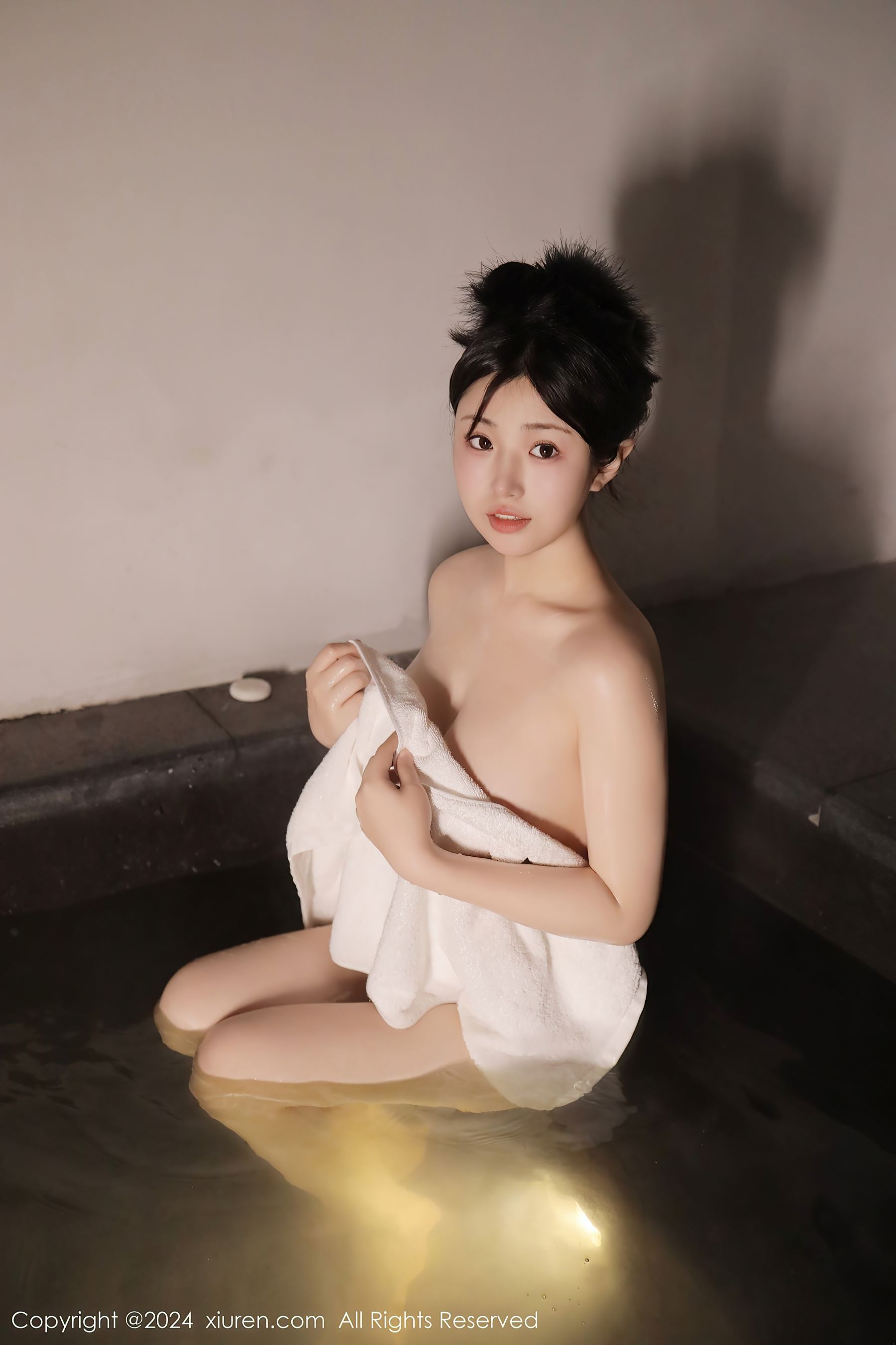 秀人网 No.7977 陈小花 新人沐浴插图1
