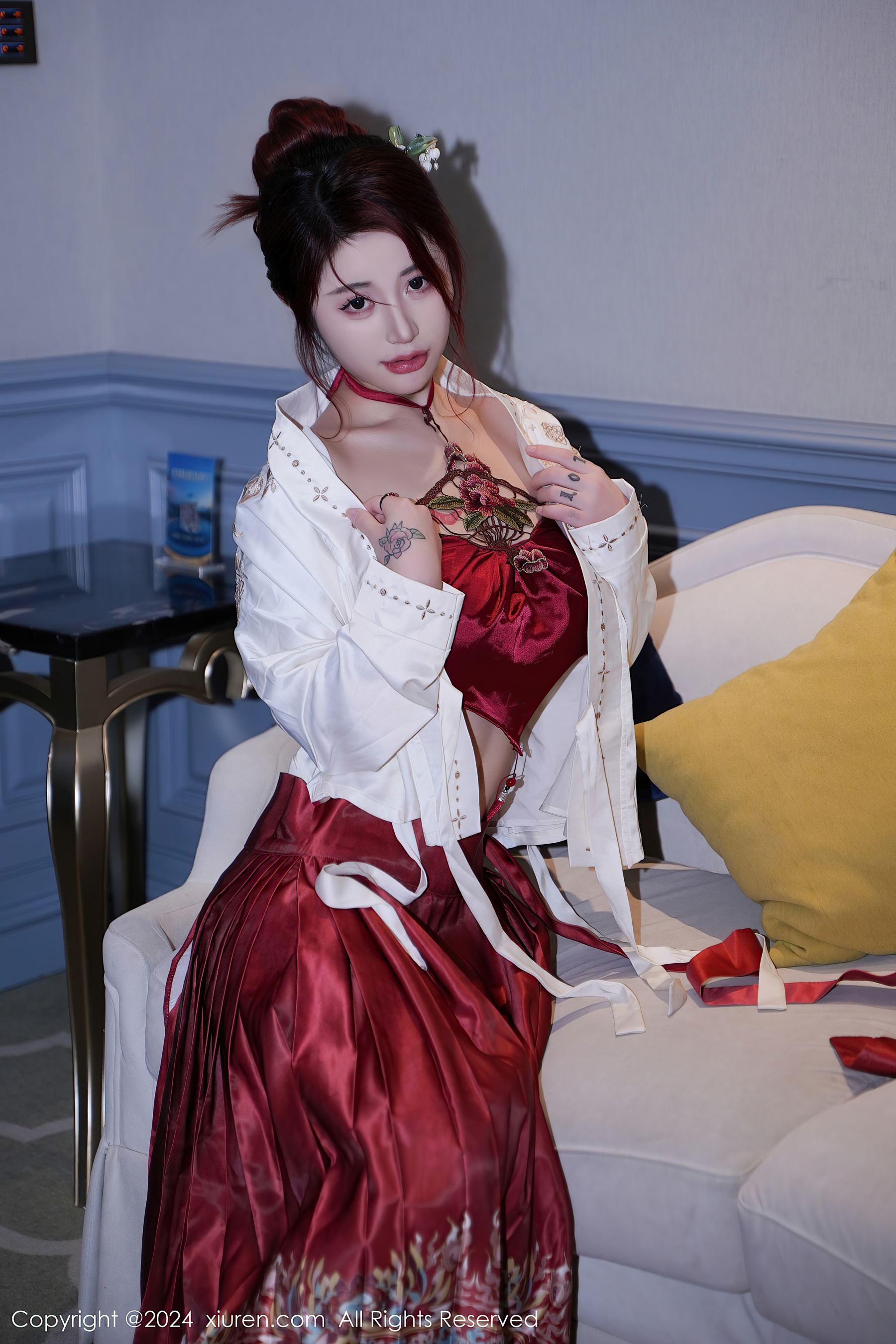 秀人网 No.7985 美七Mia 古装美腿插图
