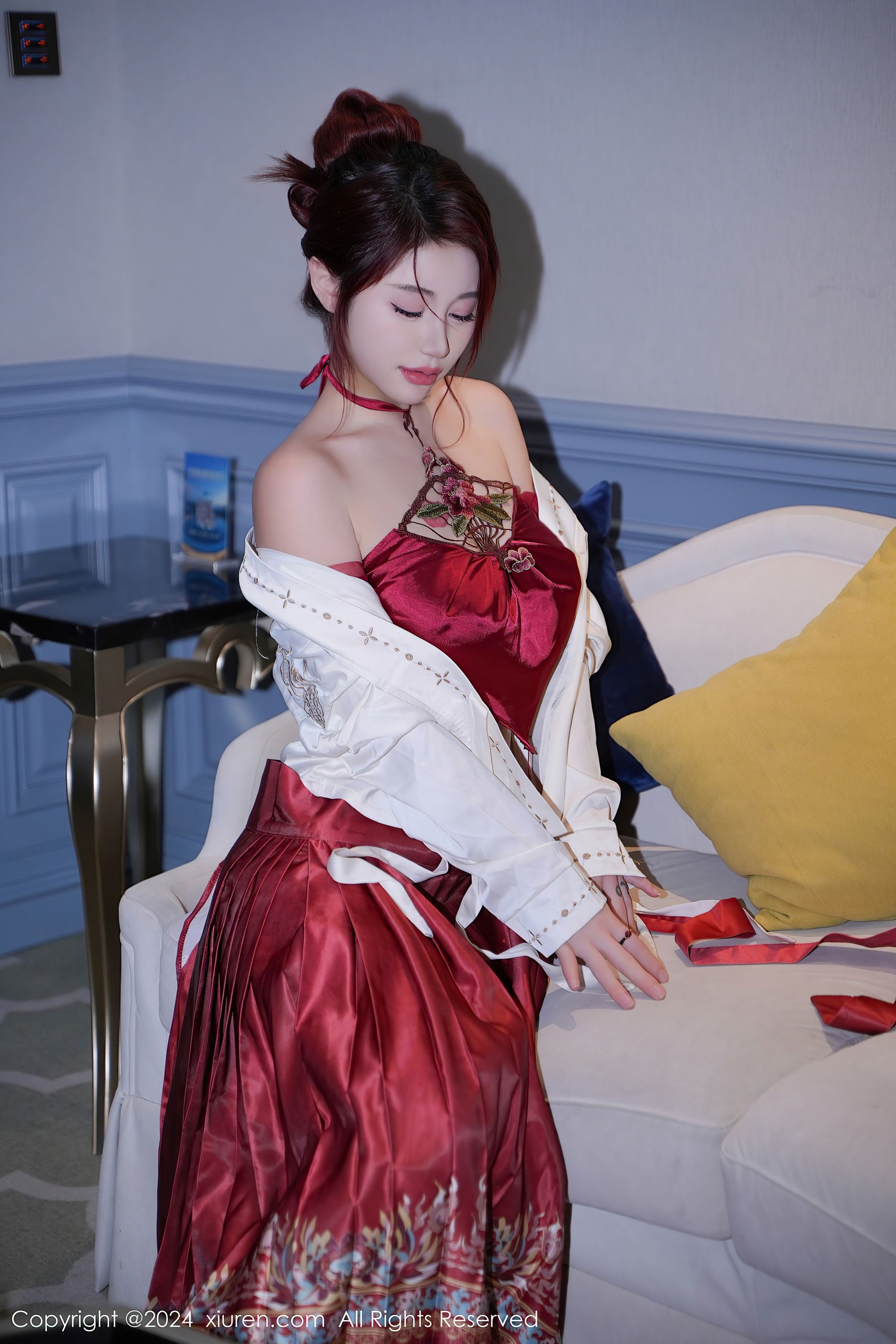 秀人网 No.7985 美七Mia 古装美腿插图1