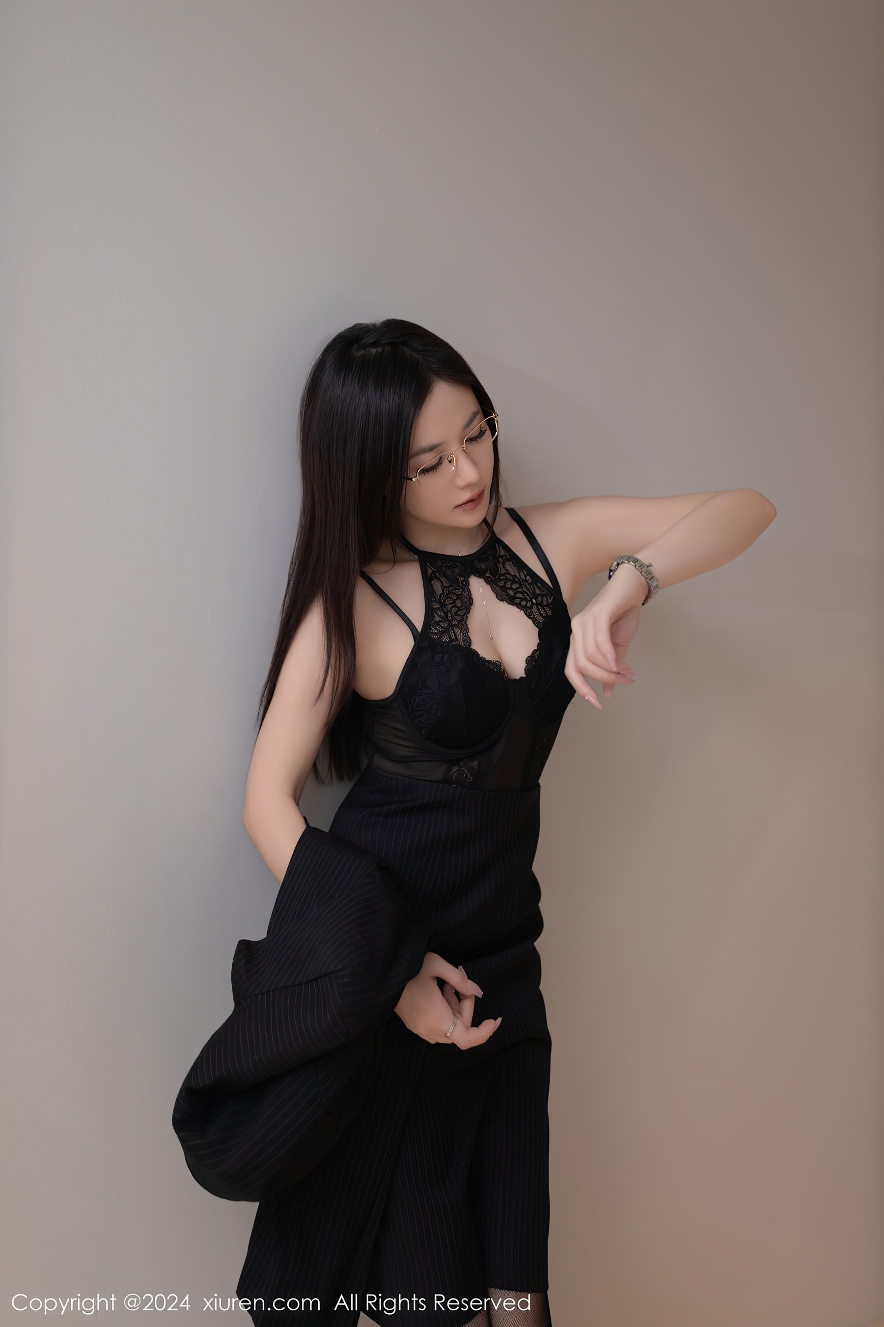 秀人网 No.7992 鱼子酱Fish 黑丝美腿插图9