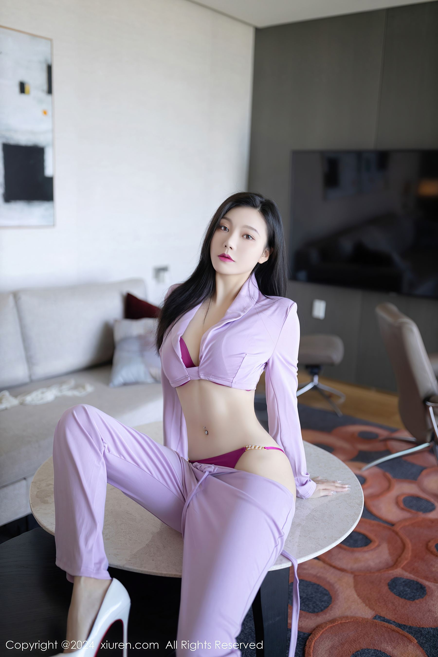 秀人网 No.8006 安然anran OL美腿插图1