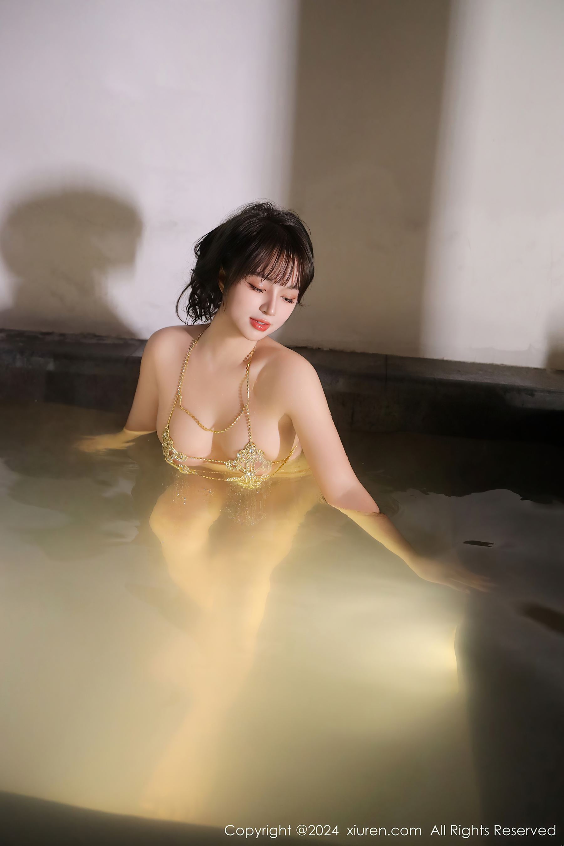 秀人网 No.8075 沈思怡 丰腴美臀插图2