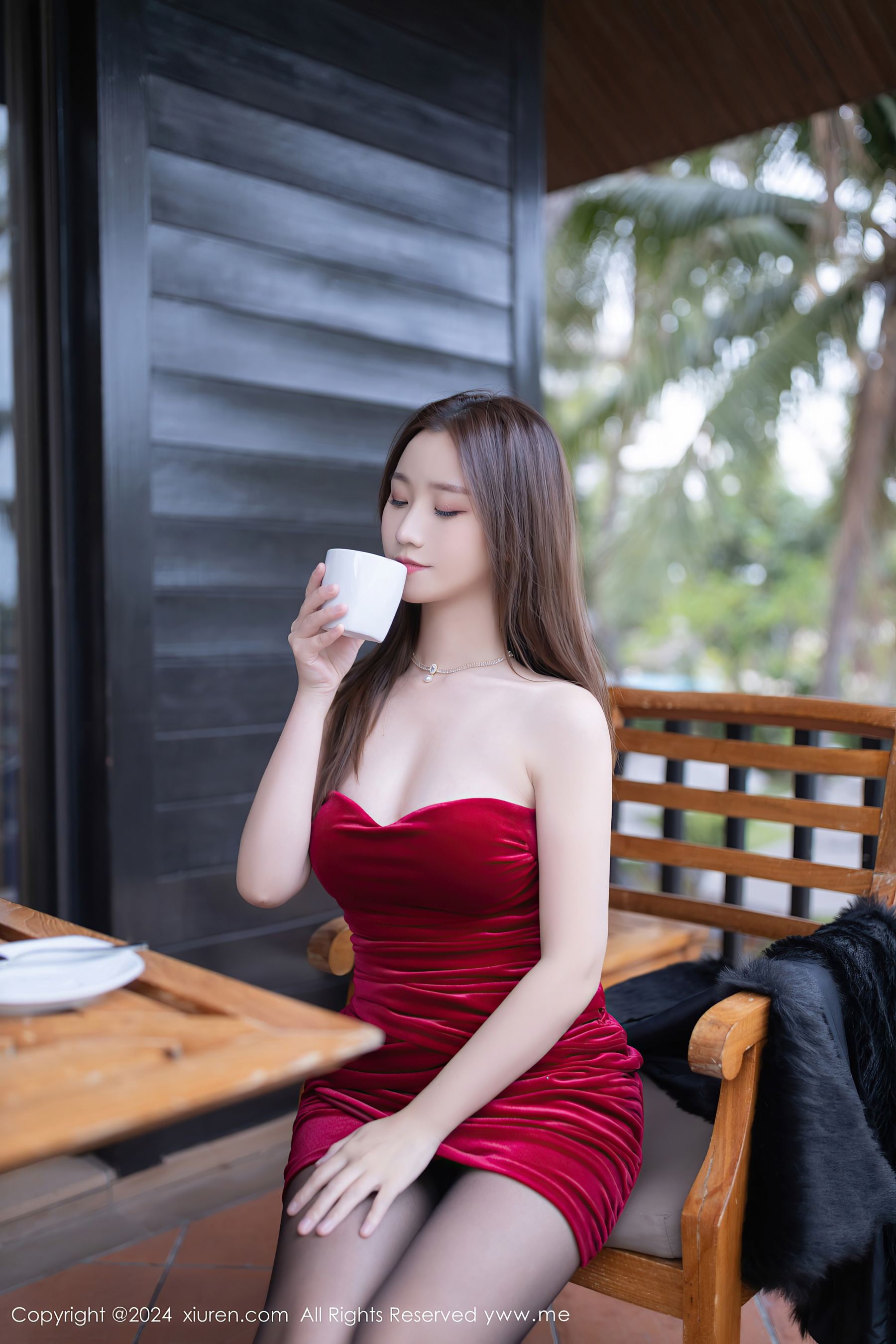 秀人网 No.8077 杏子Yada 美腿黑丝插图1