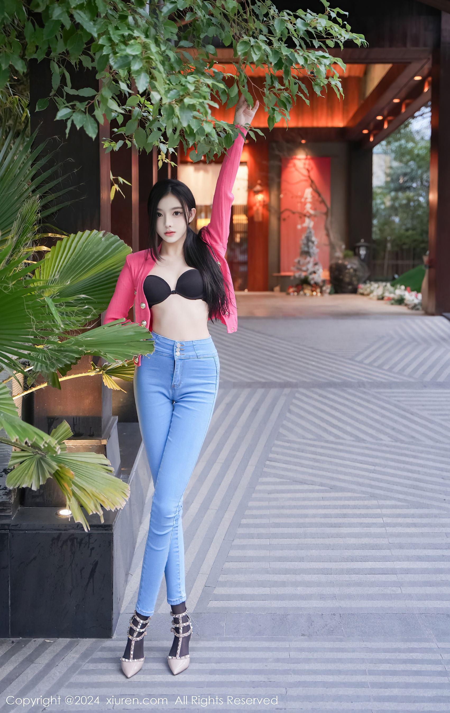 秀人网 No.8091 龙雪儿 牛仔裤美臀插图5