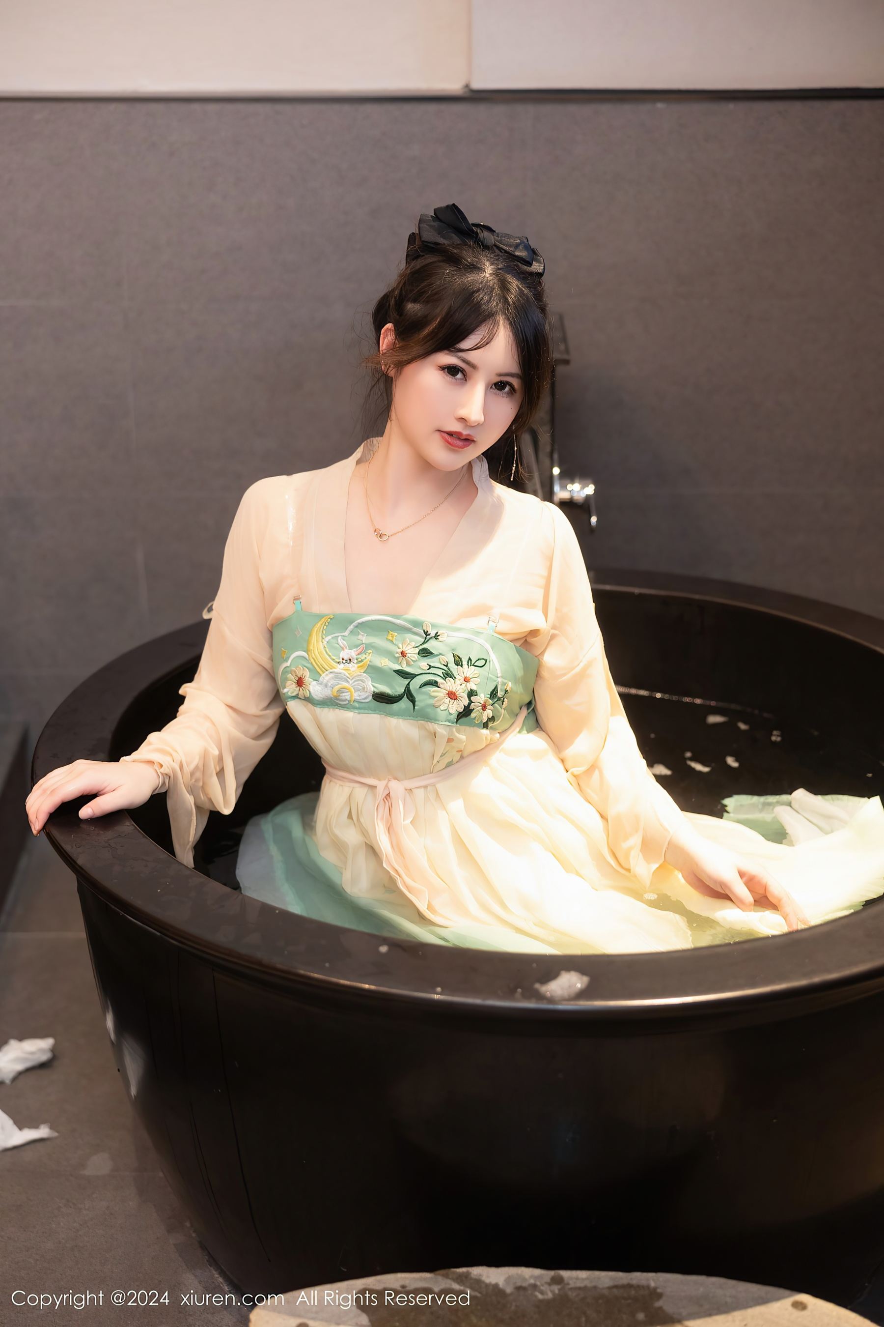 秀人网 No.8128 诗诗kiki 性感美臀插图