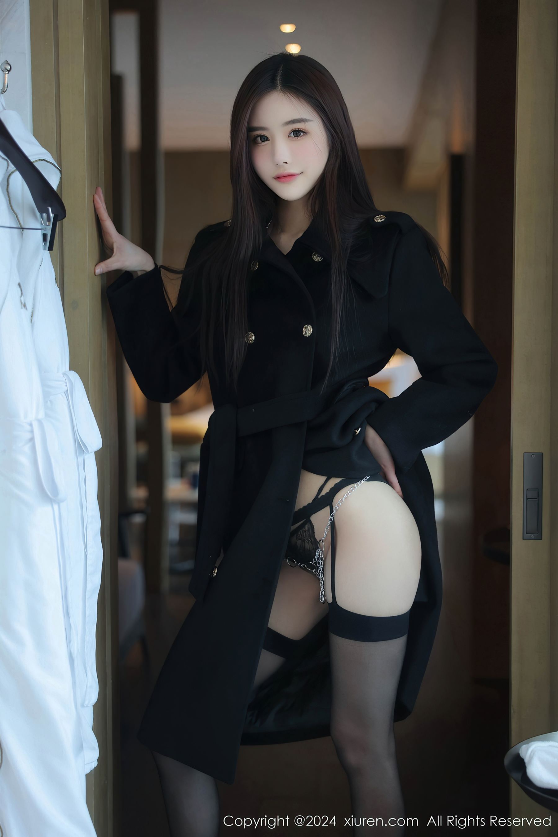 秀人网 No.8152 晚苏susu 黑丝美腿插图4