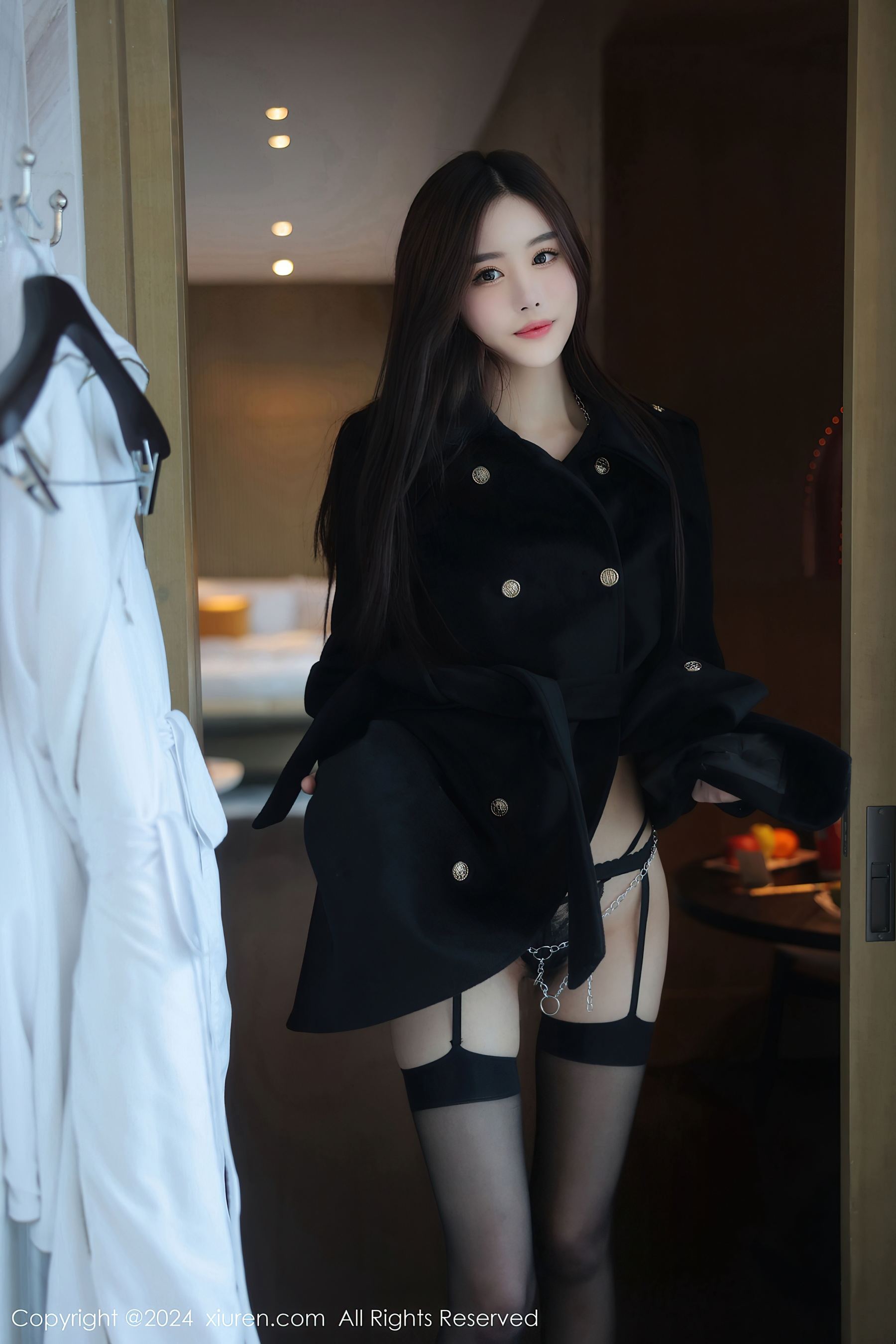 秀人网 No.8152 晚苏susu 黑丝美腿插图2