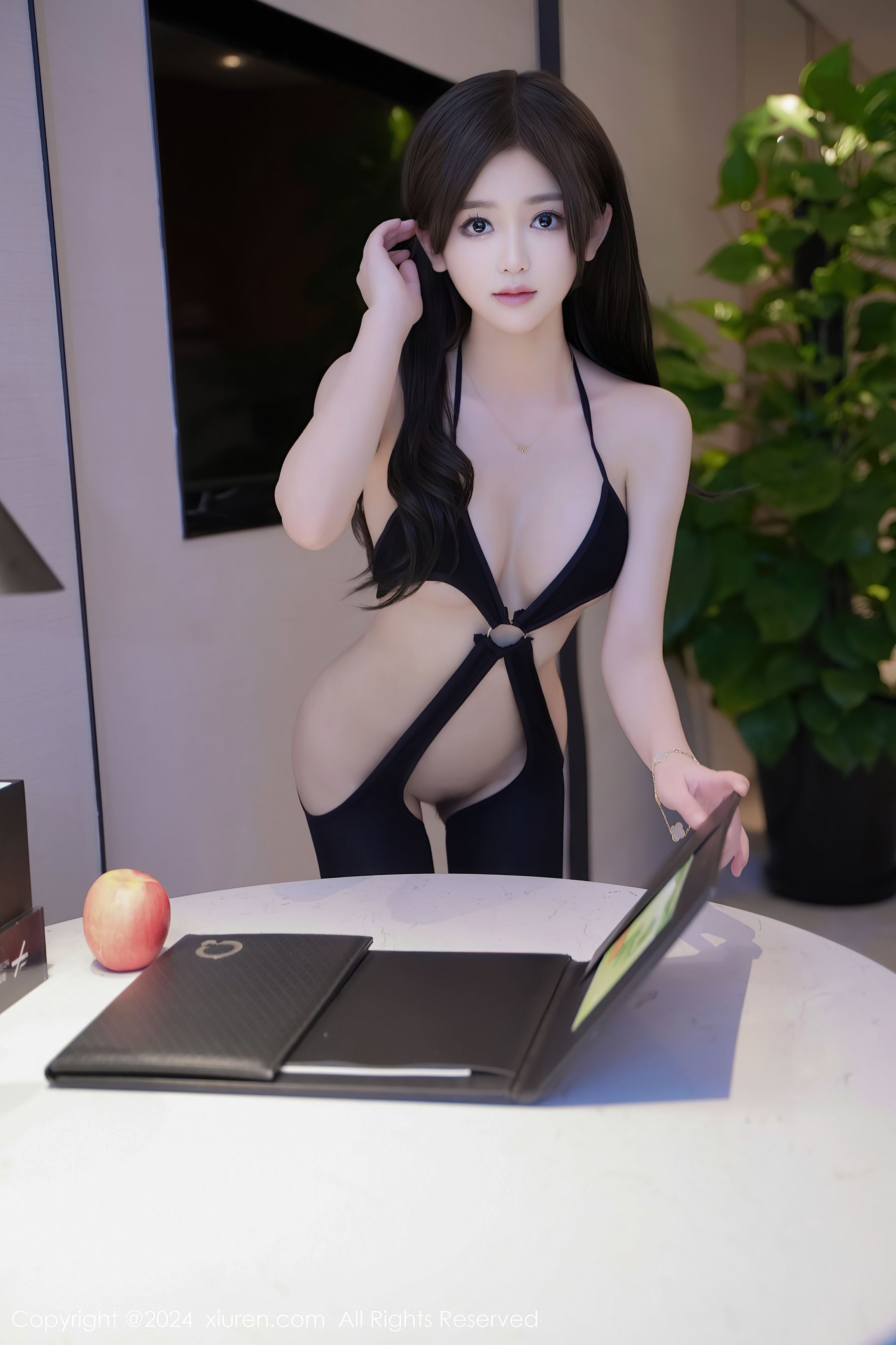 秀人网 No.8172 奶茶味的包子 美腿性感插图2