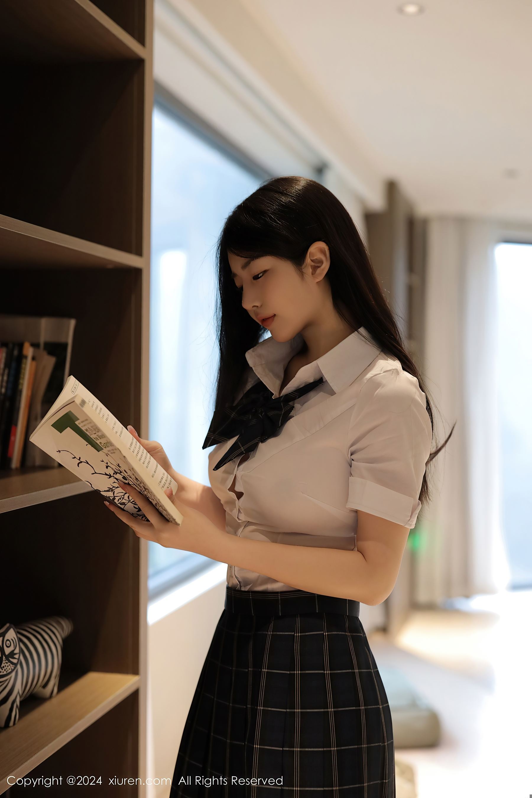 秀人网 No.8173 陈小花 丝袜美腿插图