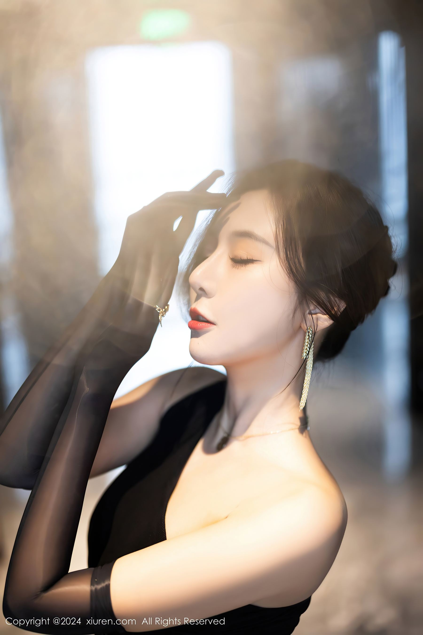 秀人网 No.8194 王馨瑶yanni 美腿黑丝插图5