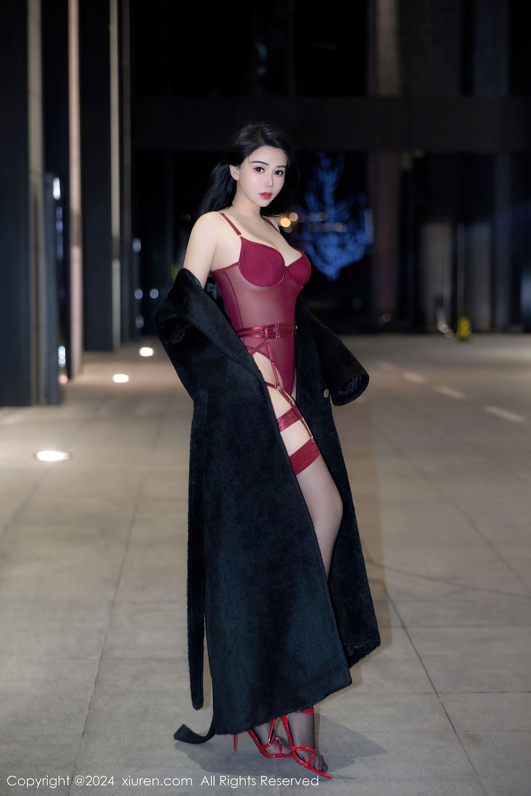 秀人网 No.8221 李若汐 黑丝美腿插图1