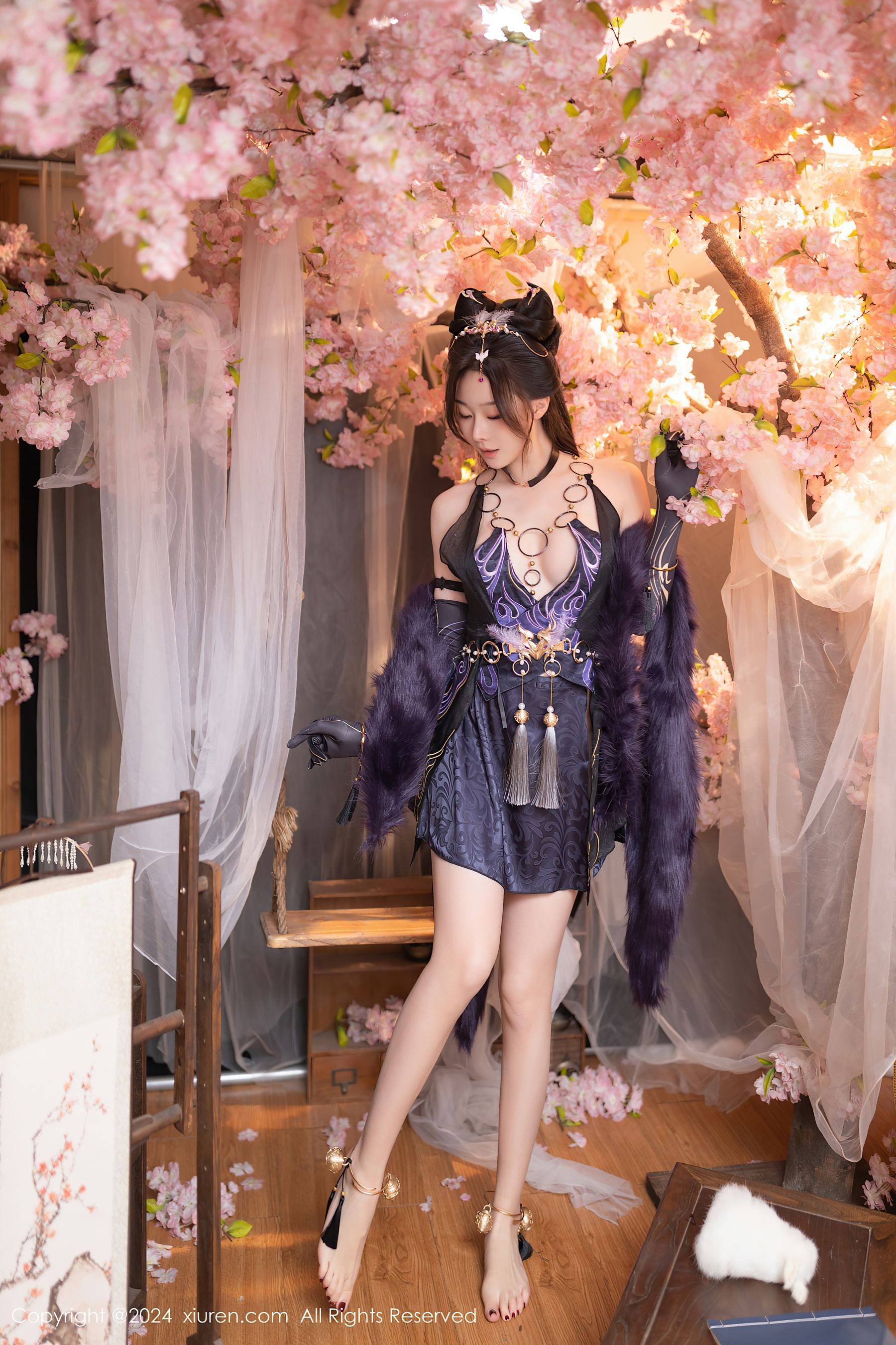 秀人网 No.8232 小逗逗 美腿性感插图1