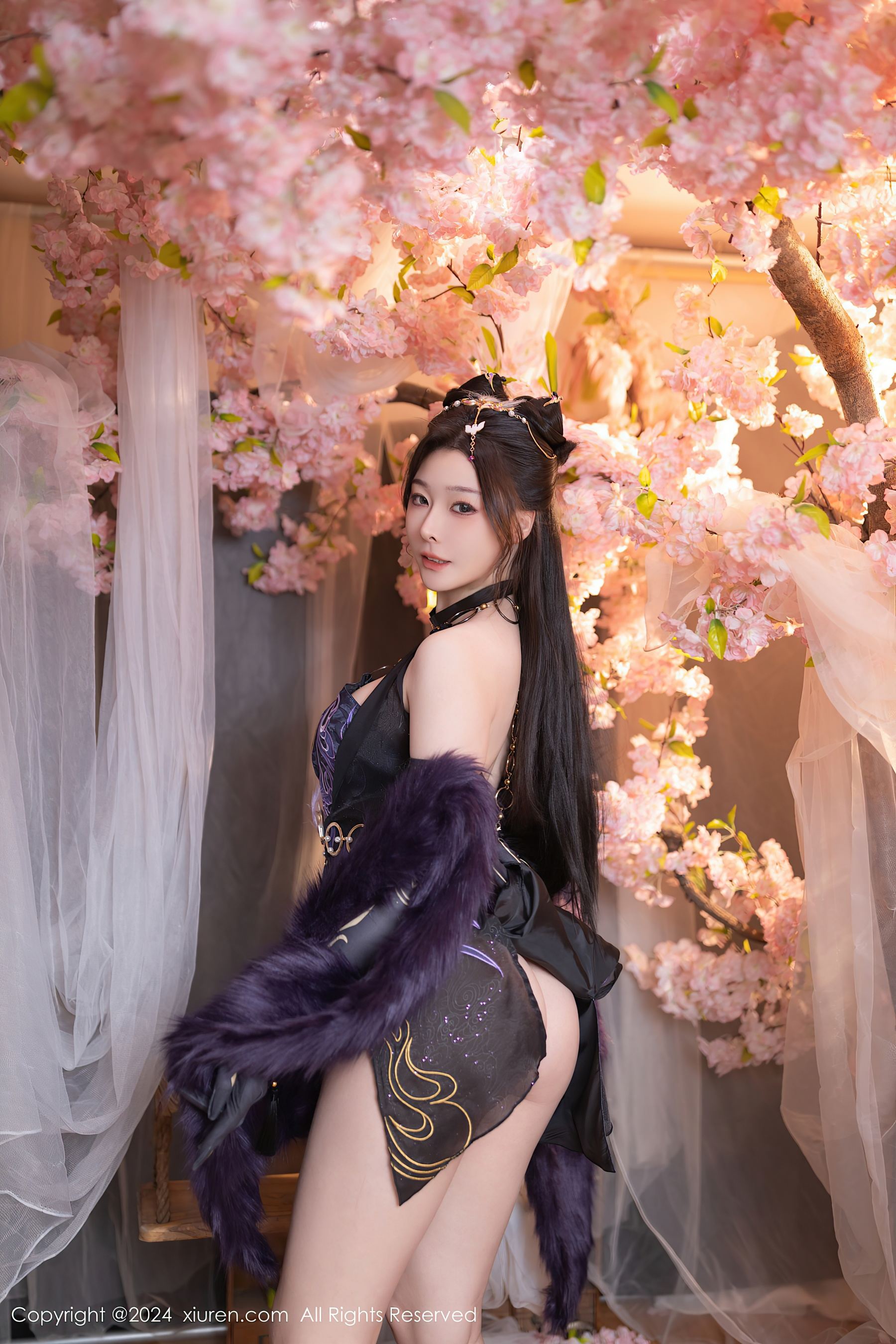 秀人网 No.8232 小逗逗 美腿性感插图7