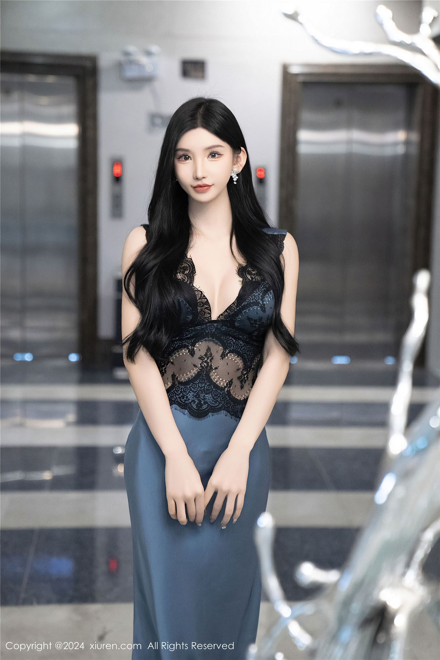 秀人网 No.8242 周于希Sally 美腿黑丝插图1