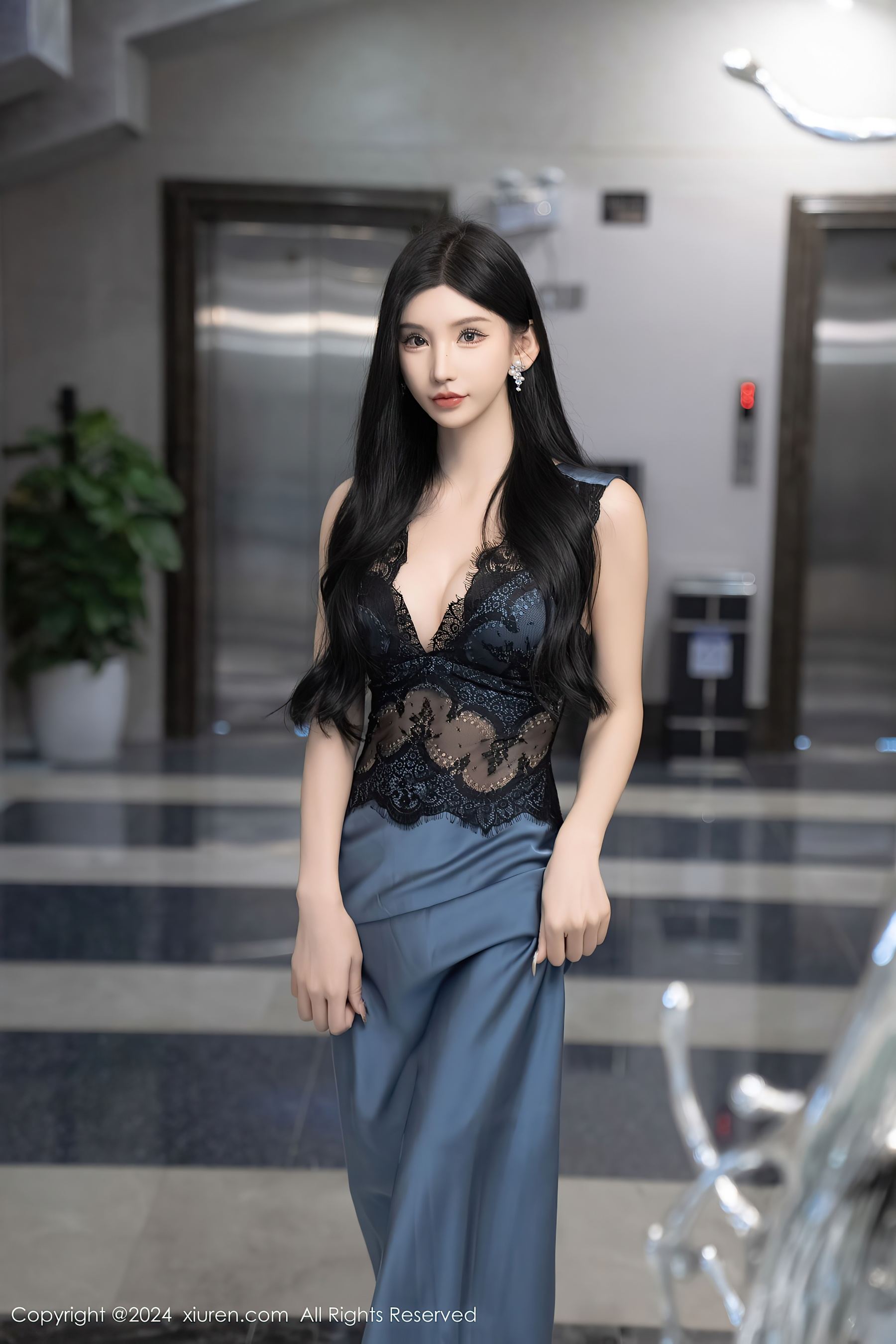 秀人网 No.8242 周于希Sally 美腿黑丝插图2