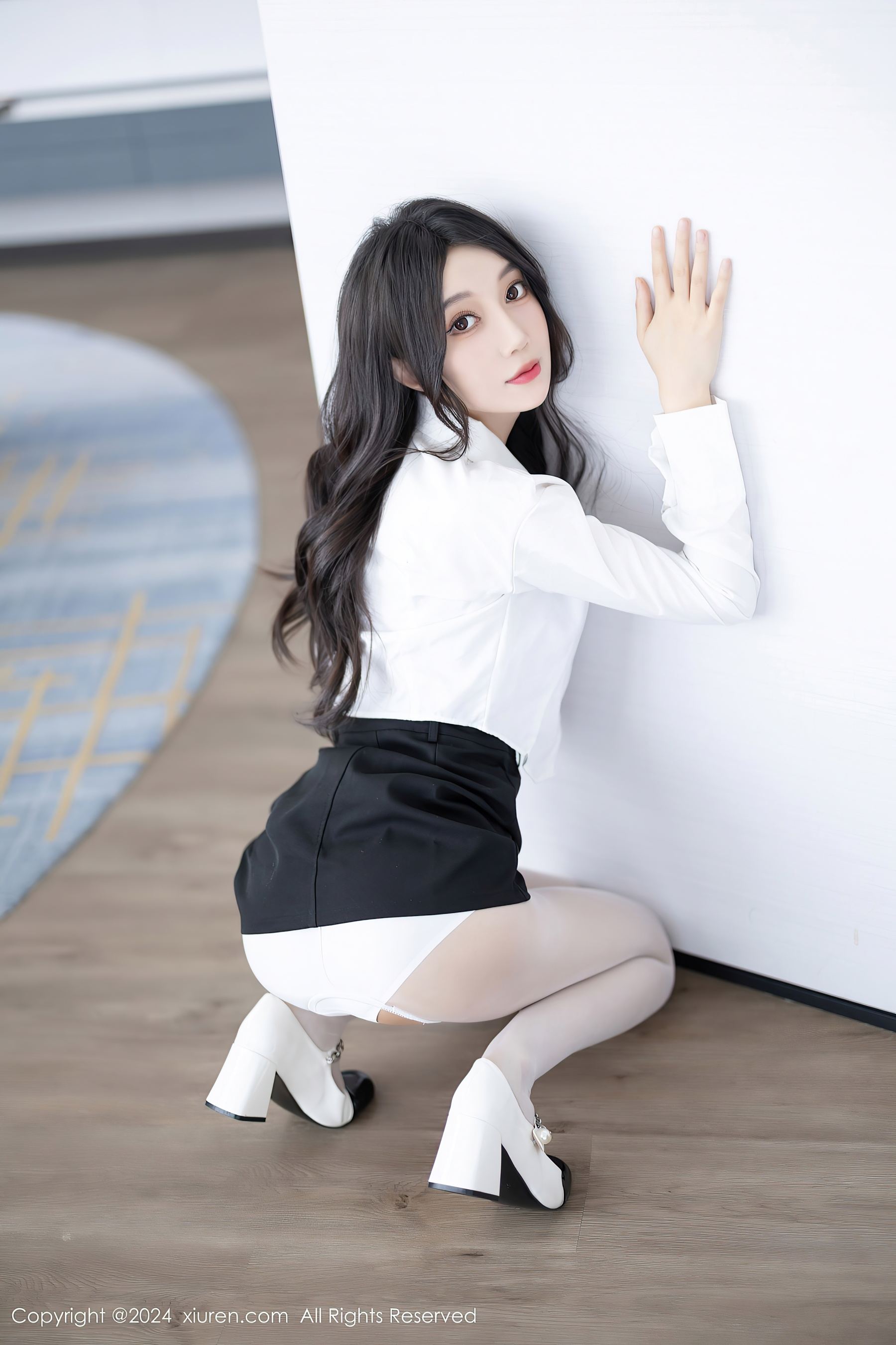 秀人网 No.8247 玥儿玥 丝袜美腿