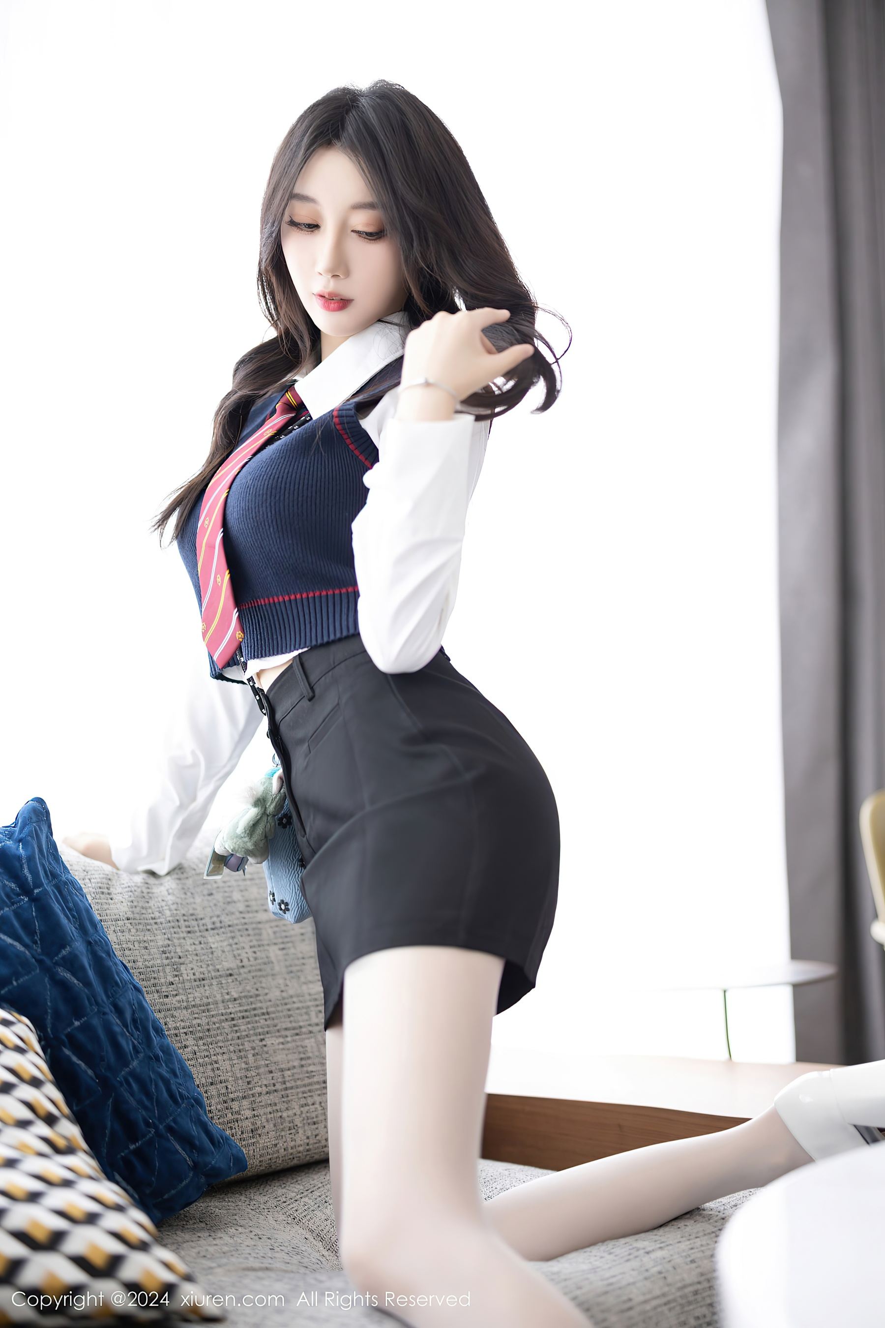 秀人网 No.8247 玥儿玥 丝袜美腿插图6
