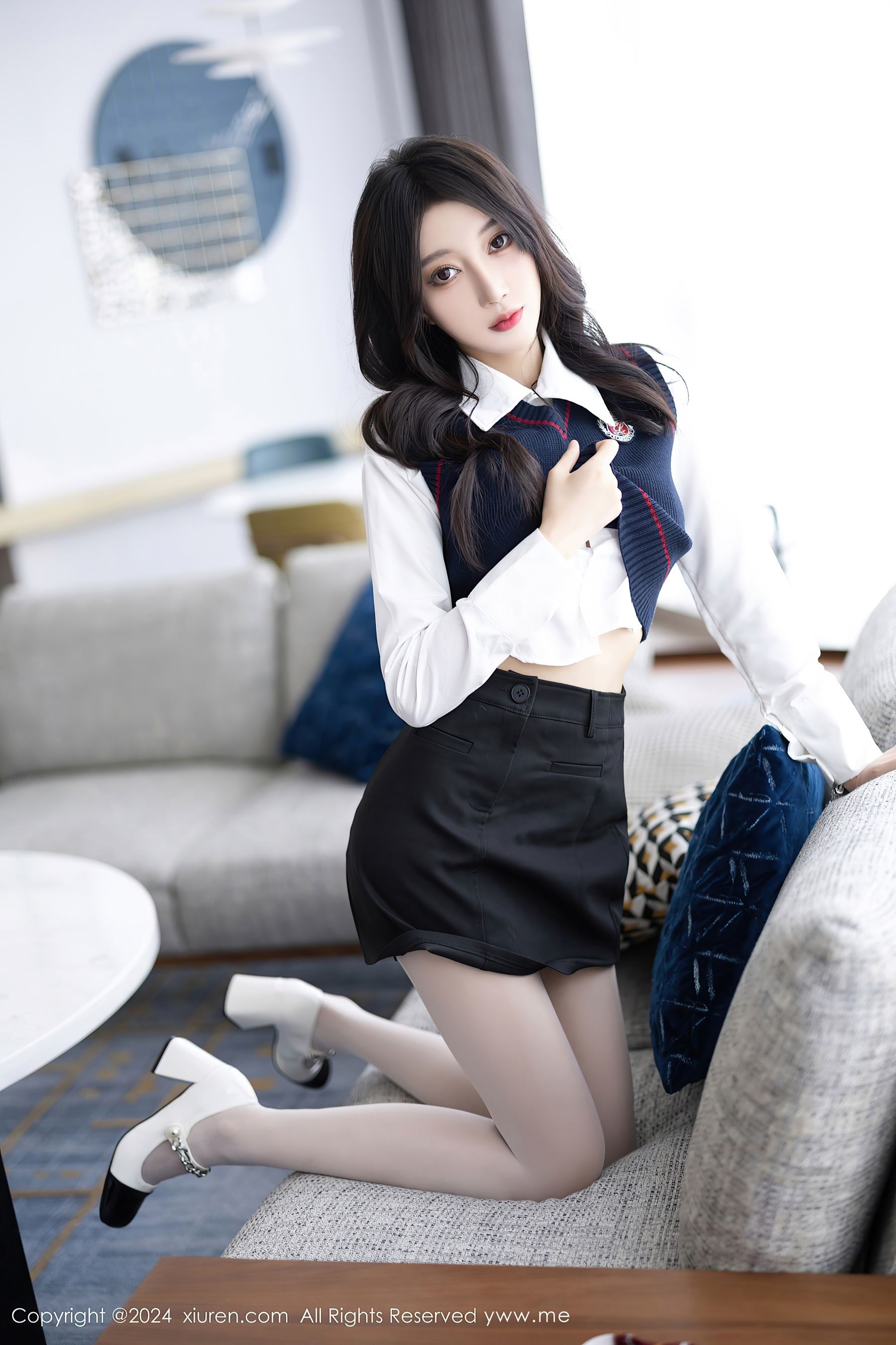 秀人网 No.8247 玥儿玥 丝袜美腿插图9