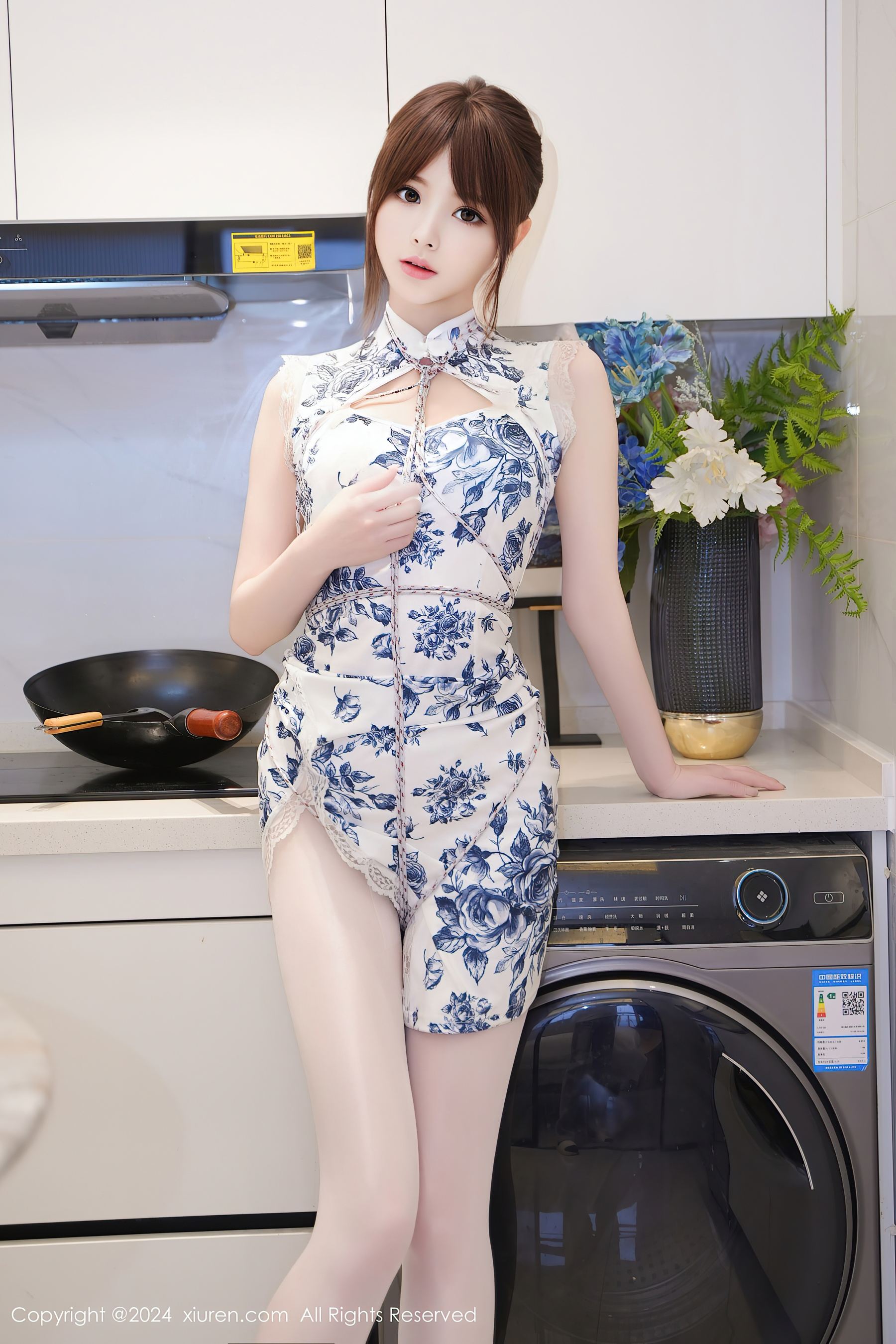 秀人网 No.8255 梦灵儿Mini 丝袜美腿插图1