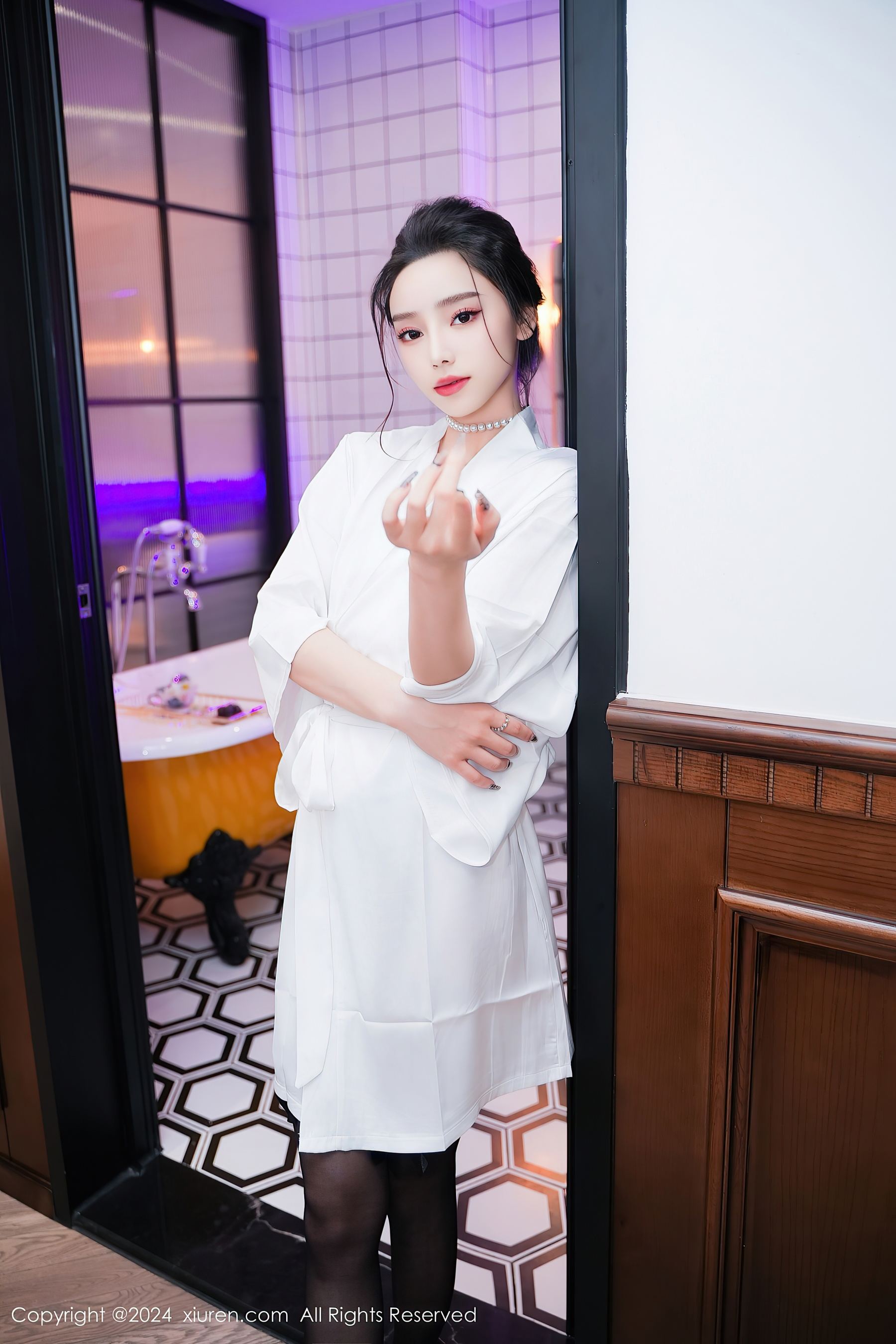 秀人网 No.8283 苏曼兮 黑丝美腿插图4