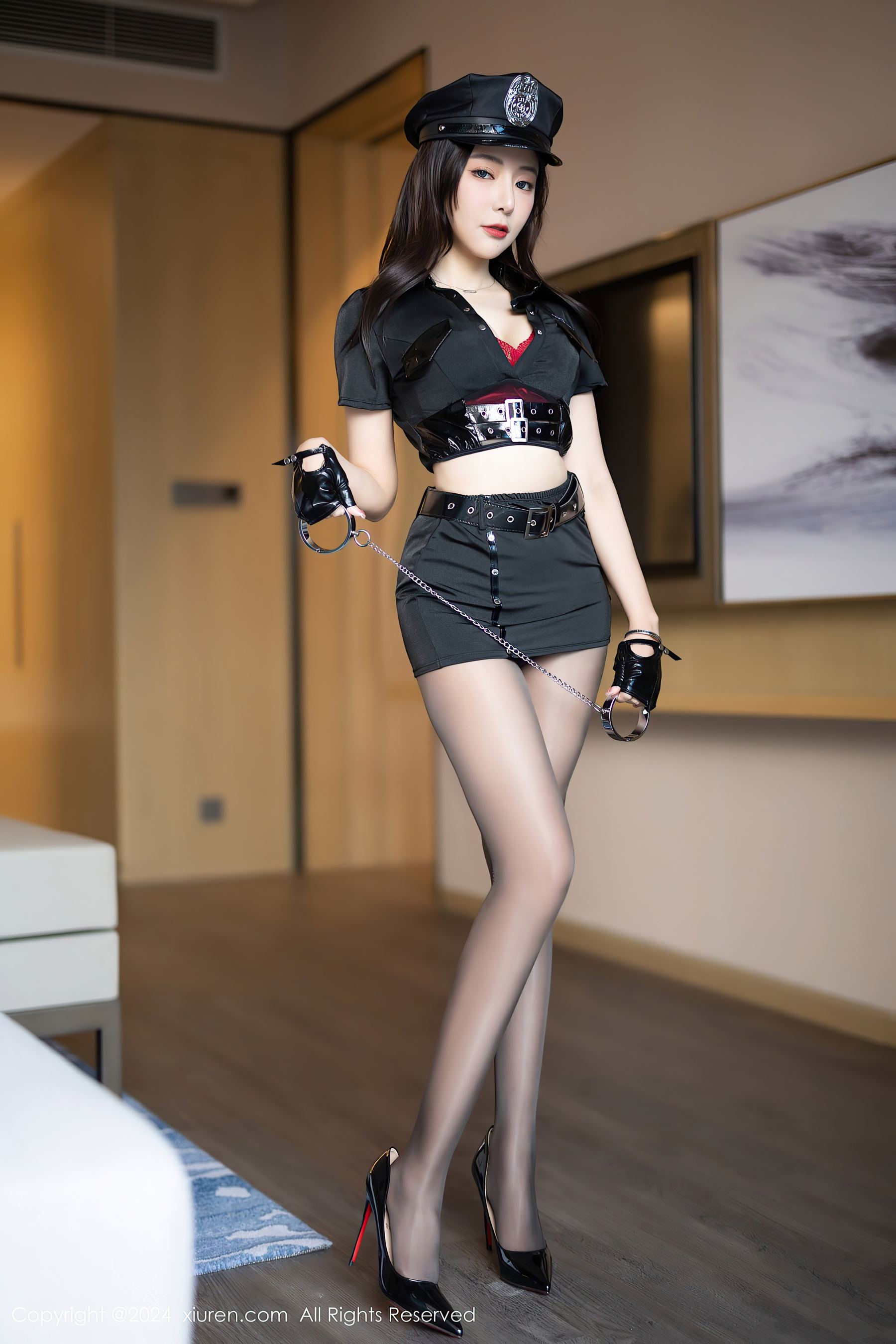 秀人网 No.8286 王馨瑶yanni 黑丝美腿插图4