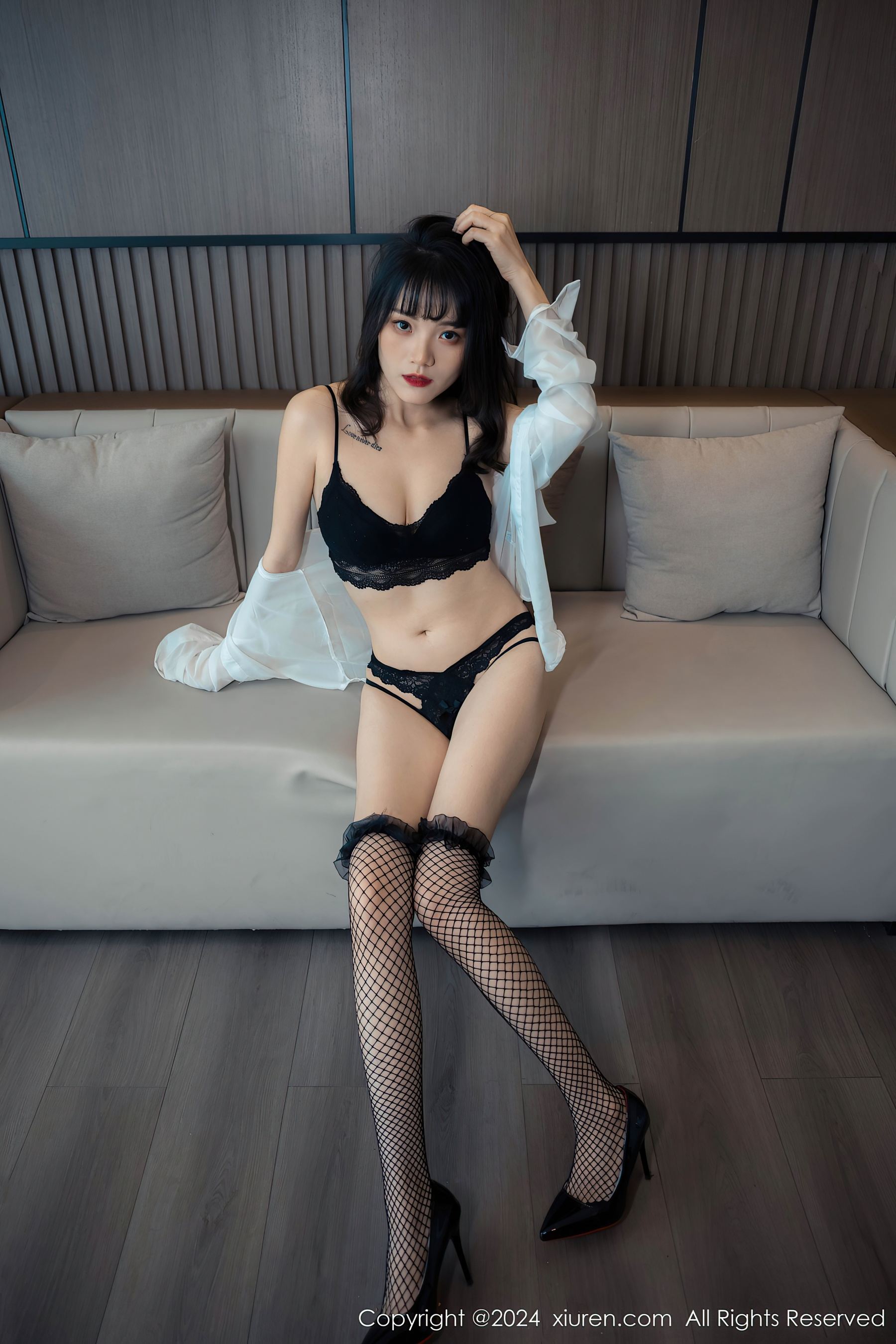 秀人网 No.8320 唐安诺 黑丝美腿插图