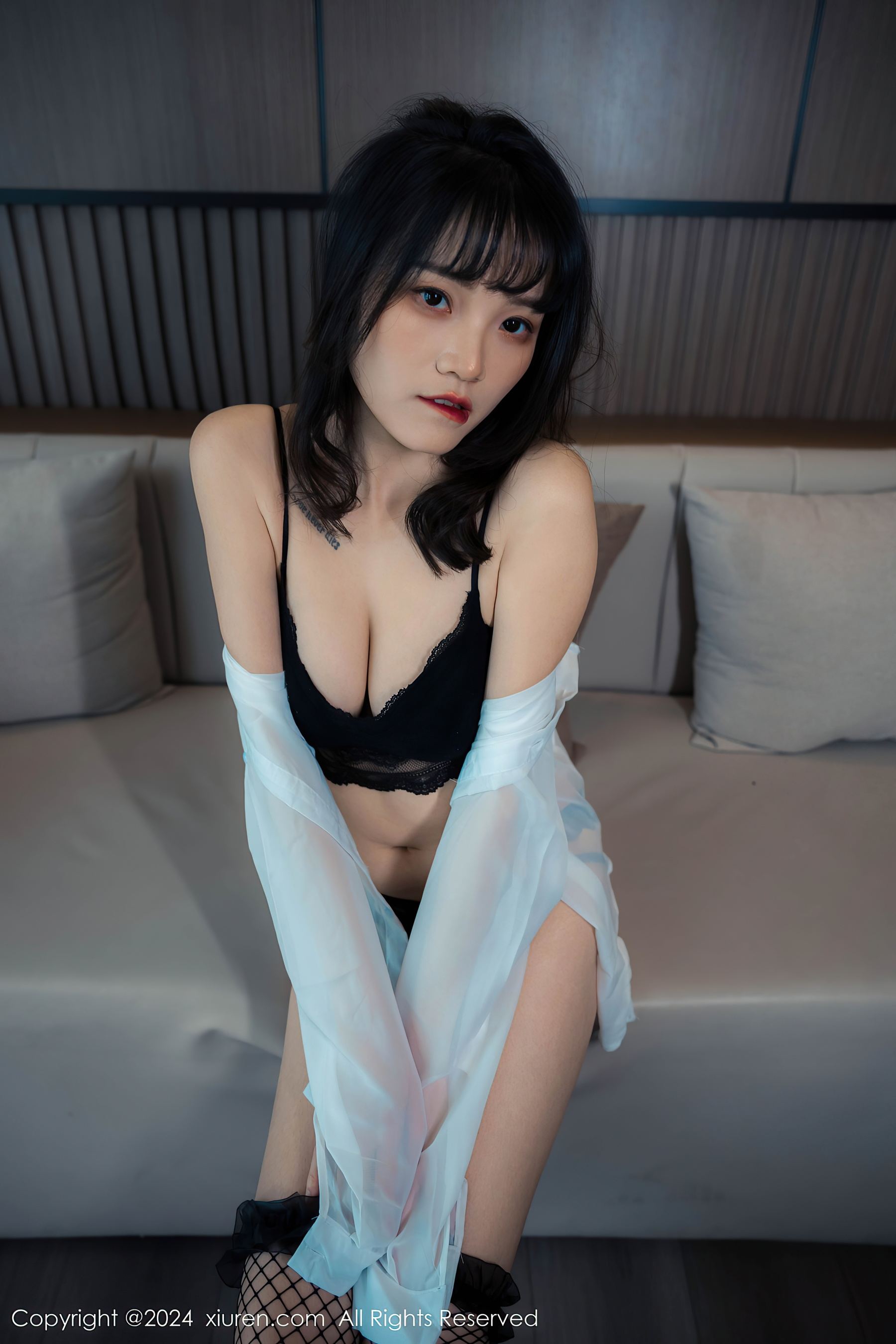 秀人网 No.8320 唐安诺 黑丝美腿插图1