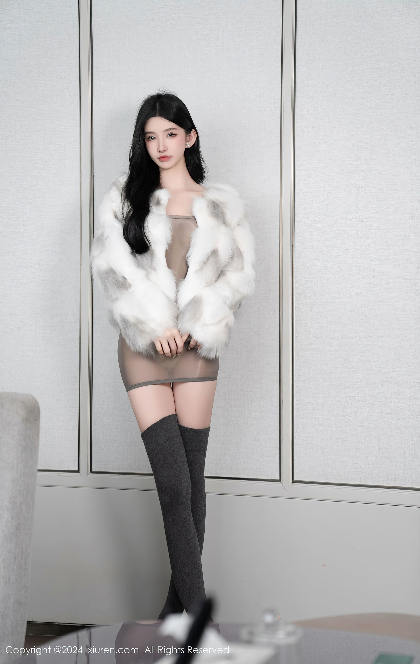 秀人网 No.8383 周于希Sally 丝袜美腿插图5