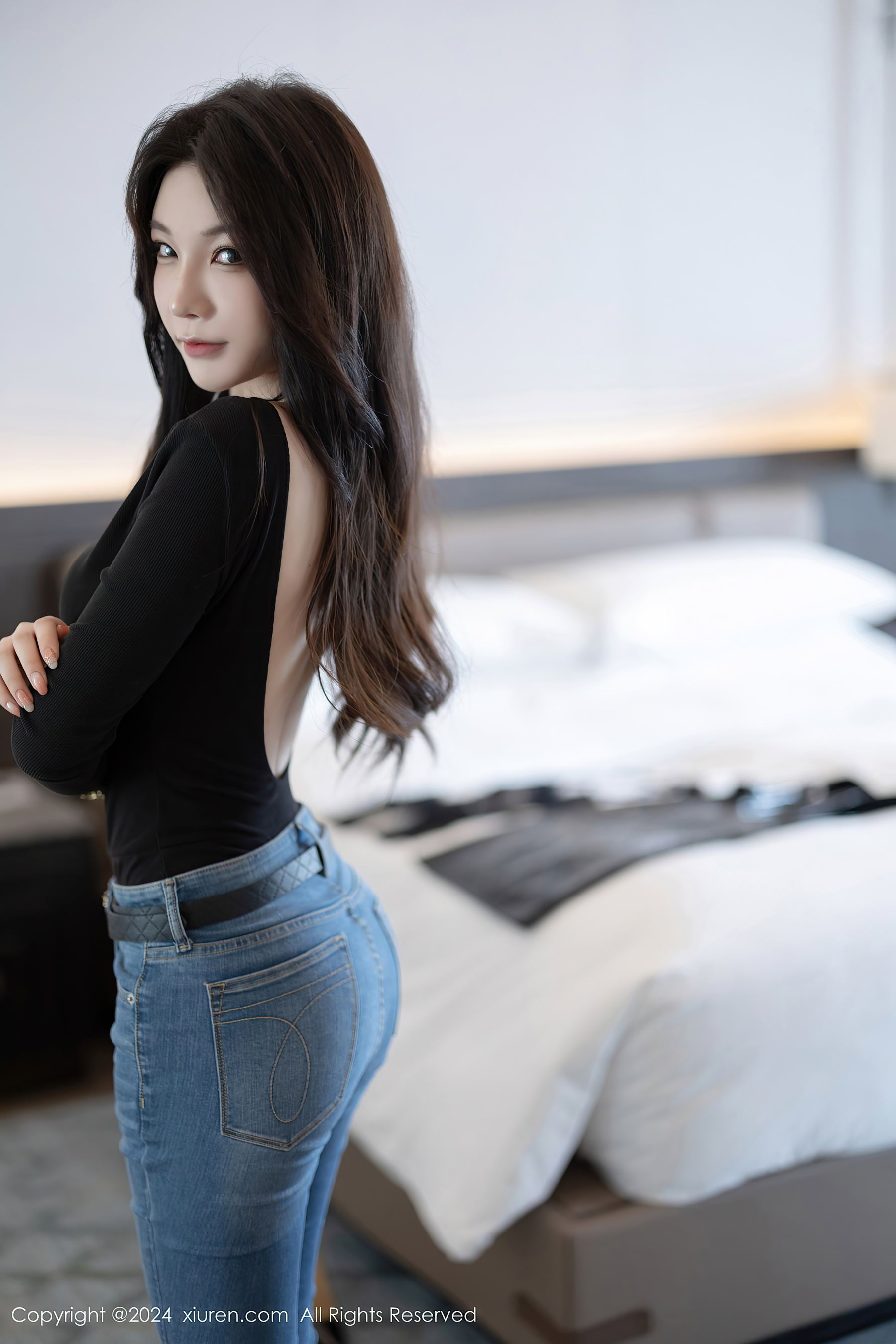 秀人网 No.8385 徐莉芝Booty 黑丝美腿插图
