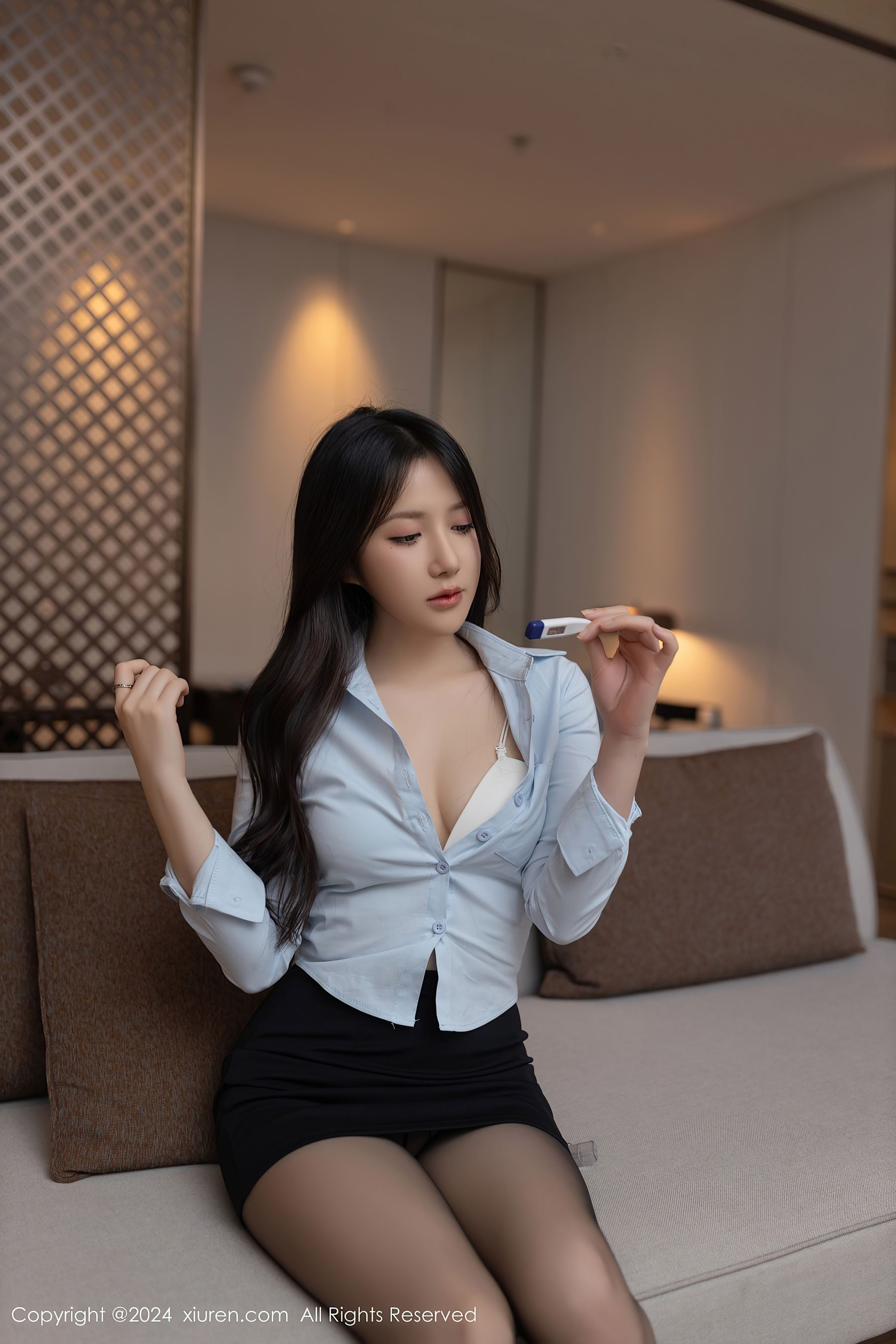 秀人网 No.8387 鱼子酱Fish 黑丝美腿插图3