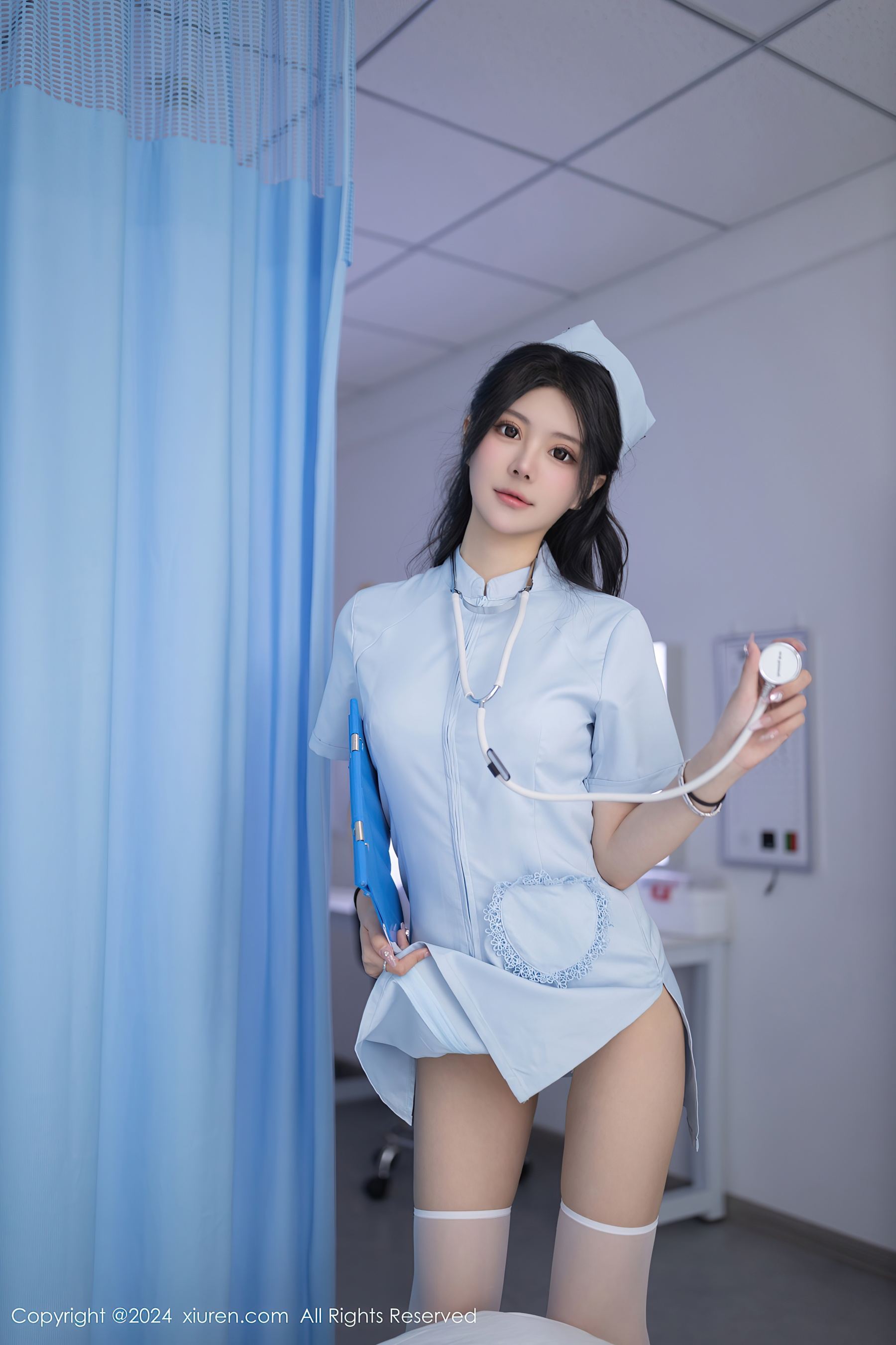 秀人网 No.8389 幼幼 丝袜美腿插图3