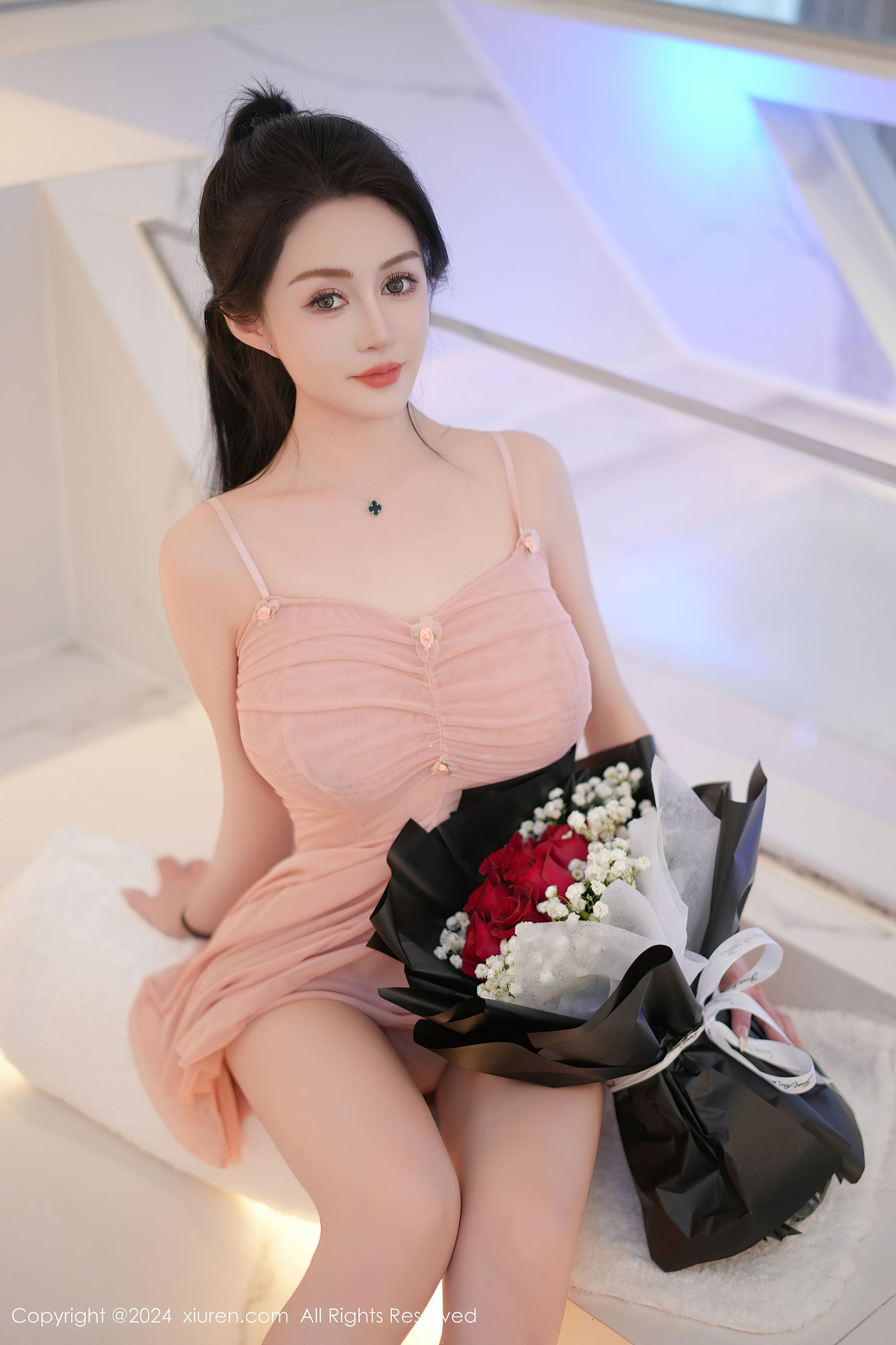 秀人网 No.8395 林幼一 丝袜美腿插图1