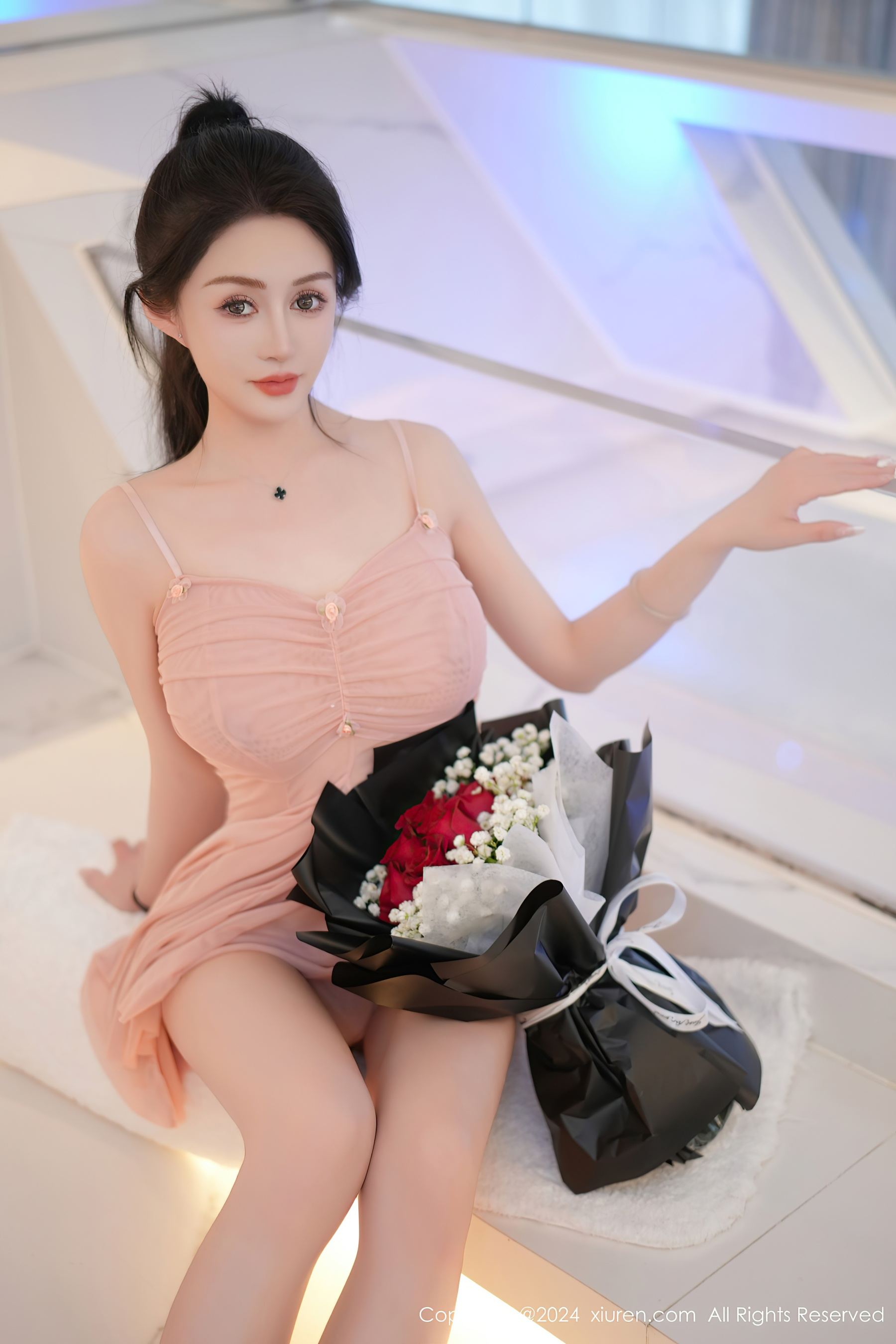 秀人网 No.8395 林幼一 丝袜美腿插图2