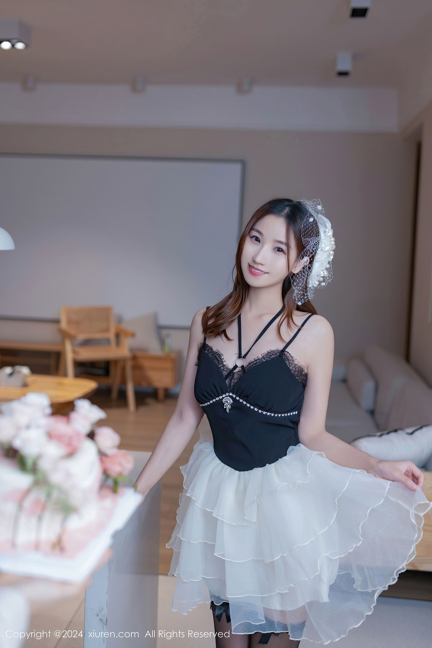秀人网 No.8398 杏子Yada 黑丝美腿插图