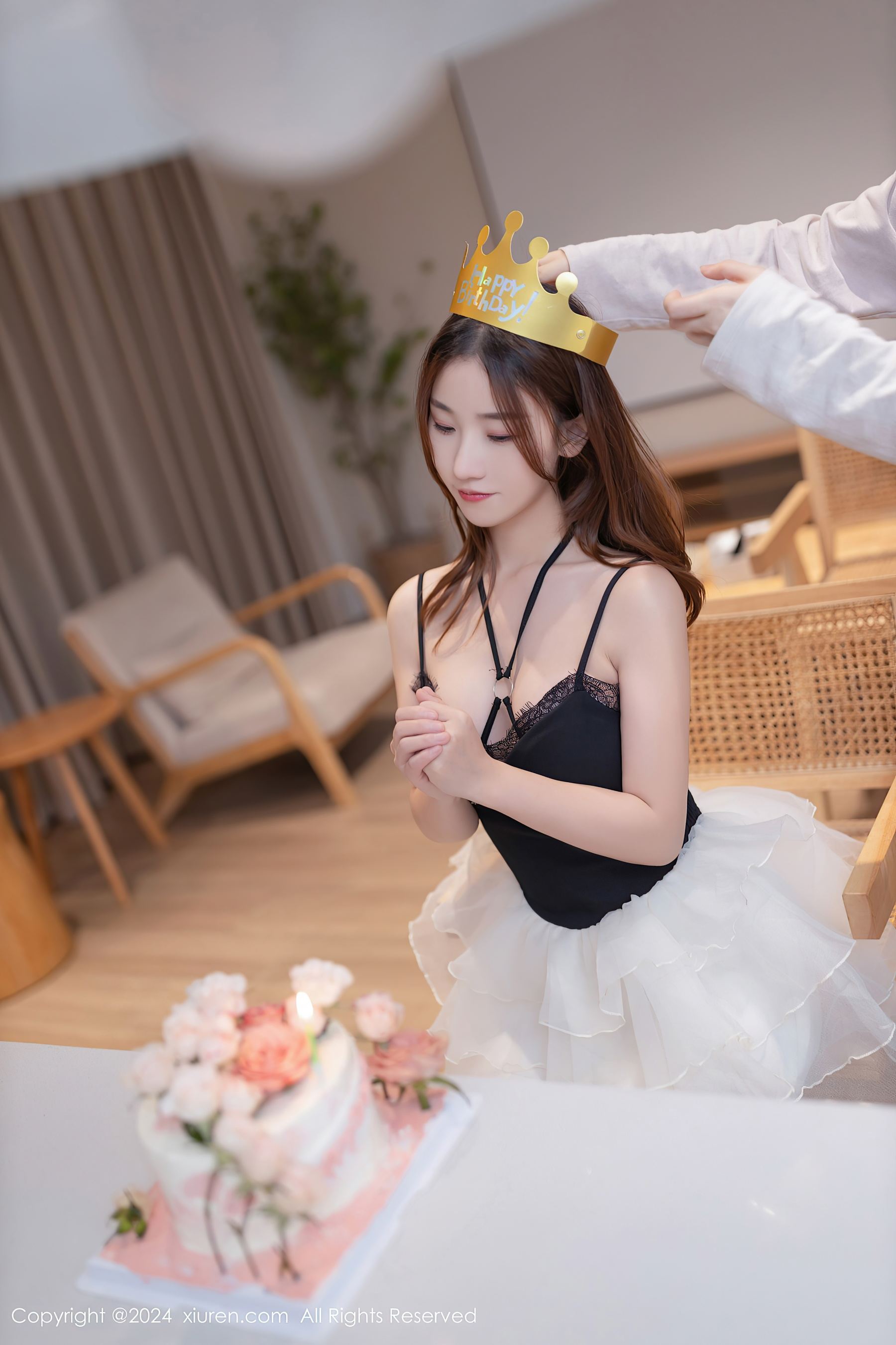 秀人网 No.8398 杏子Yada 黑丝美腿插图6