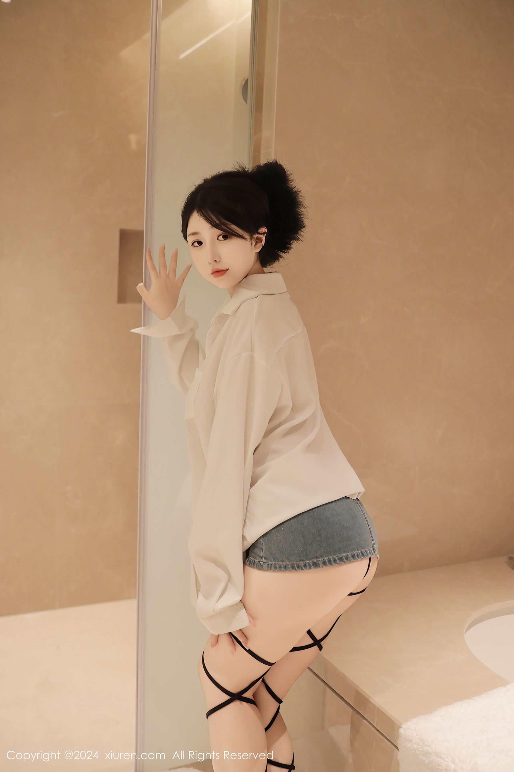 秀人网 No.8400 陈小花 美乳性感插图6