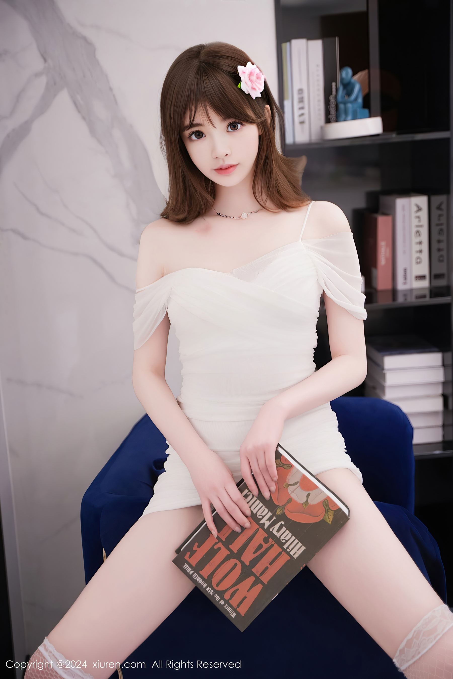 秀人网 No.8407 梦灵儿Mini 丝袜美腿插图